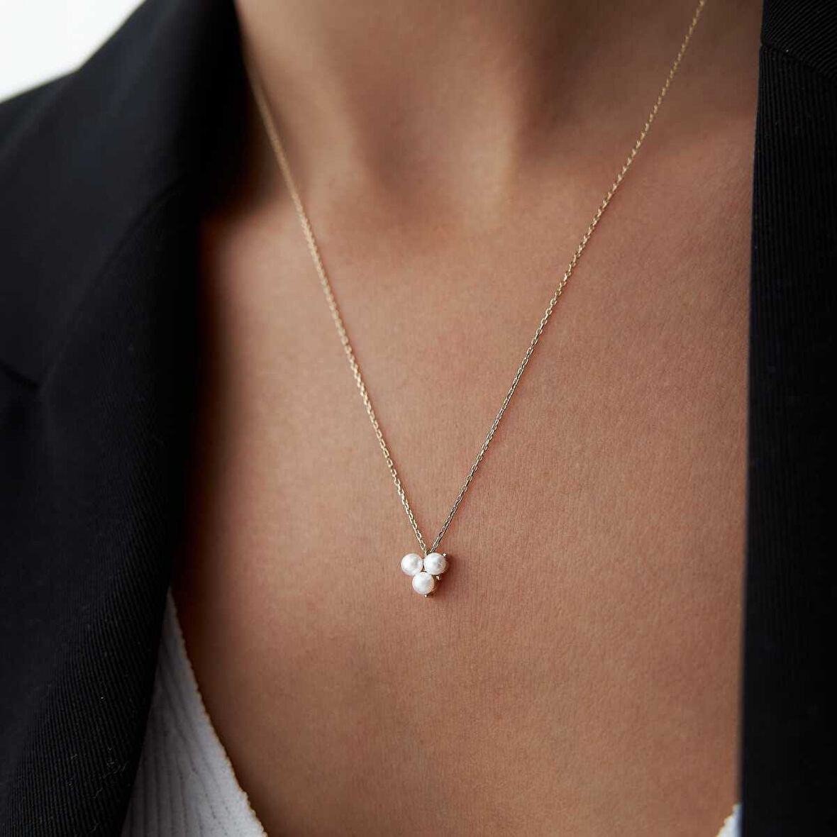 Üç İnci Tohum Kolye