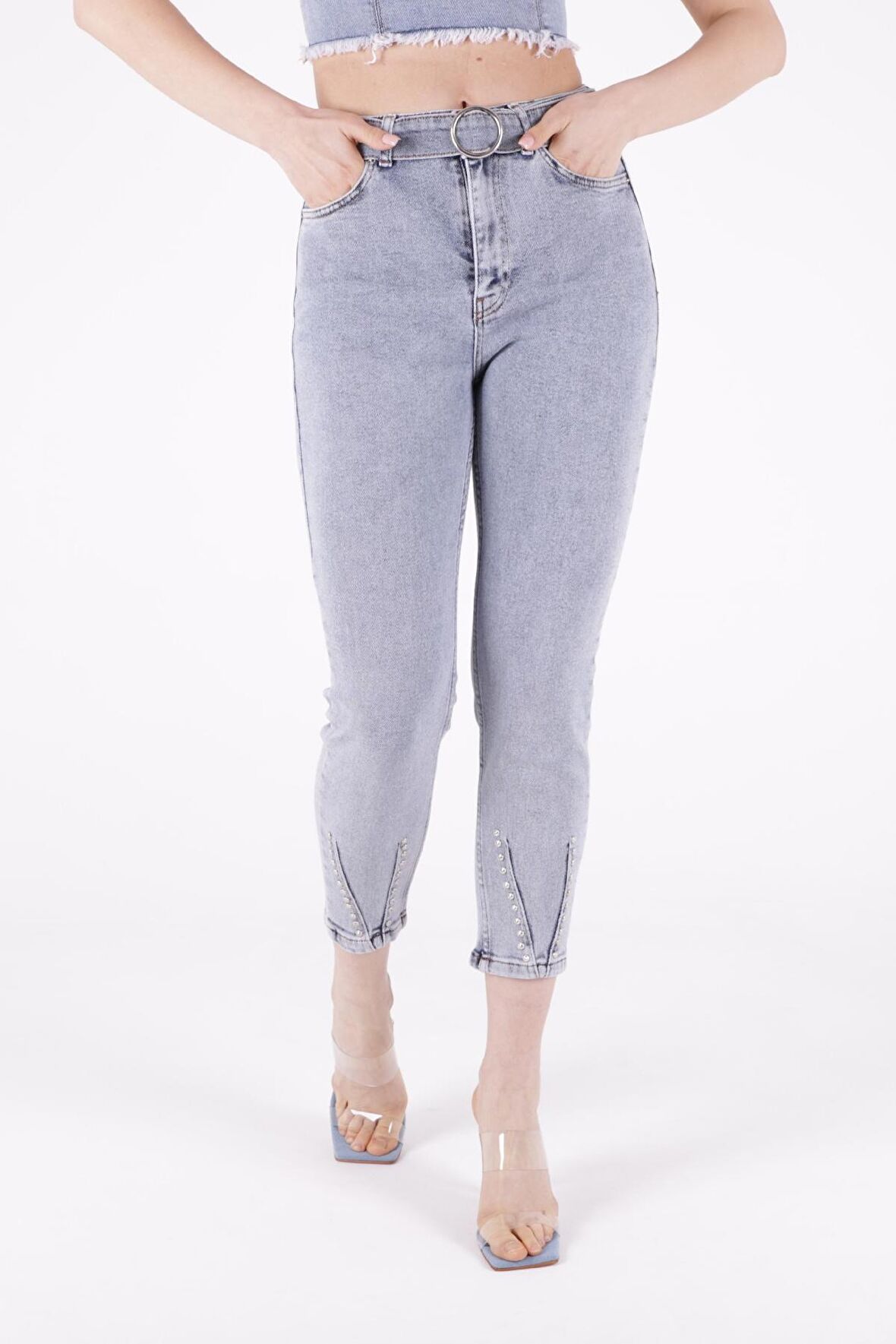 Paçaları Dekoratif Damla Taşlı Yüksek Belli Cepli Bilek Boylu Kadın Kot Pantolon Kar AçıkMavi Denim