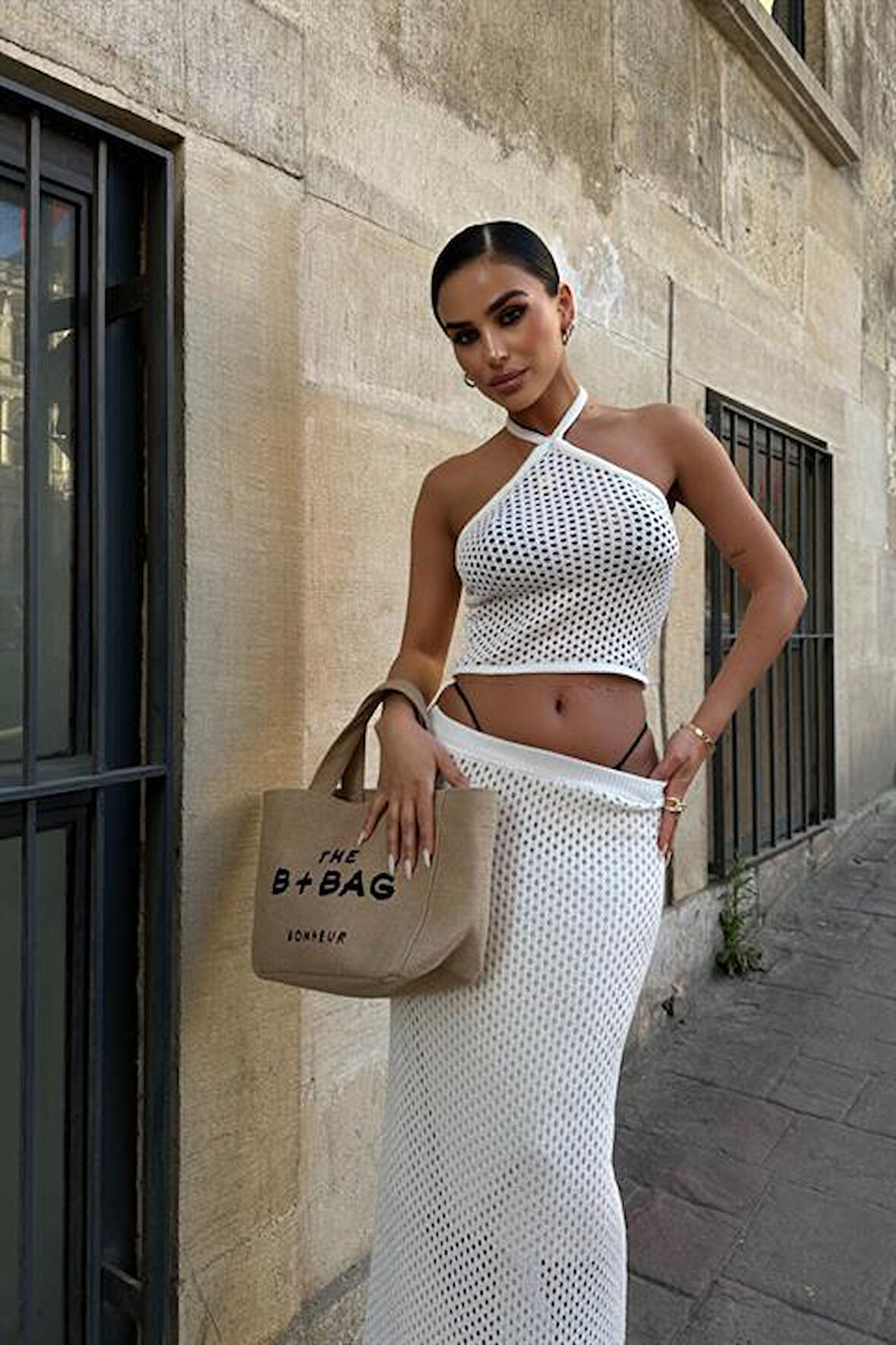 Halter Yaka Detaylı Viskon Kumaşlı Normal Kalıp Cepsiz Astarsız Kadın Crop Takım (2 Parça) Beyaz