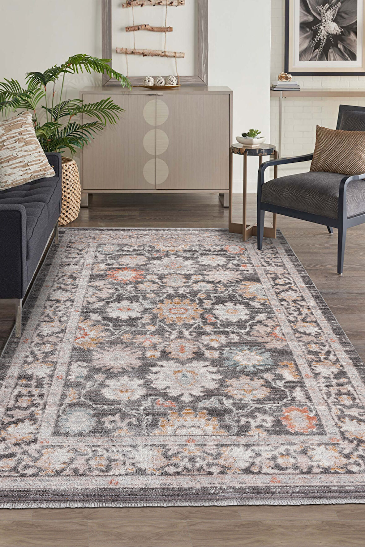 Retrova Halı Koleksiyonu | Vintage Eskitme Desenli, 6 mm İnce Form, Tozumaz ve Kolay Temizlik