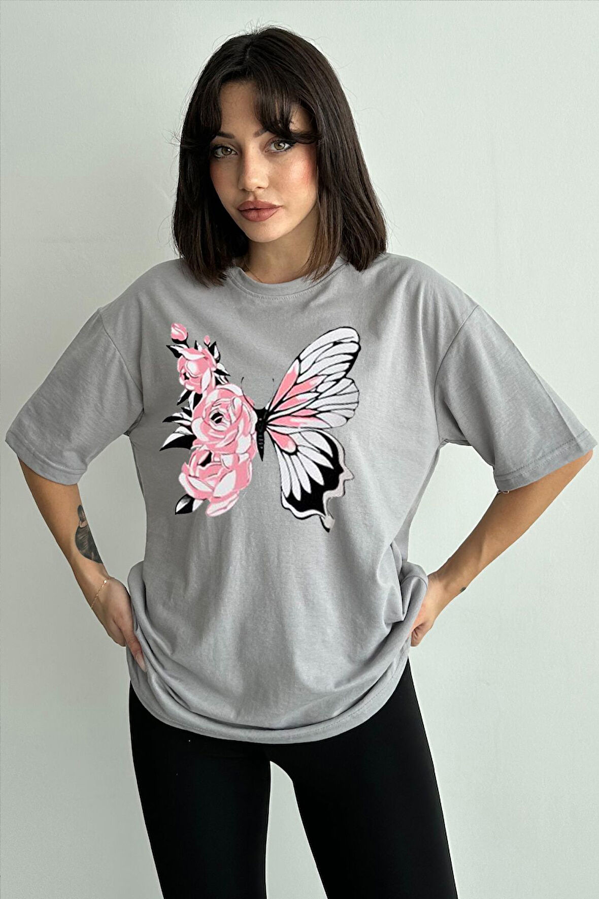 Kadın Çiçekli Kelebek Baskılı Bisiklet Yaka Oversize T-Shirt