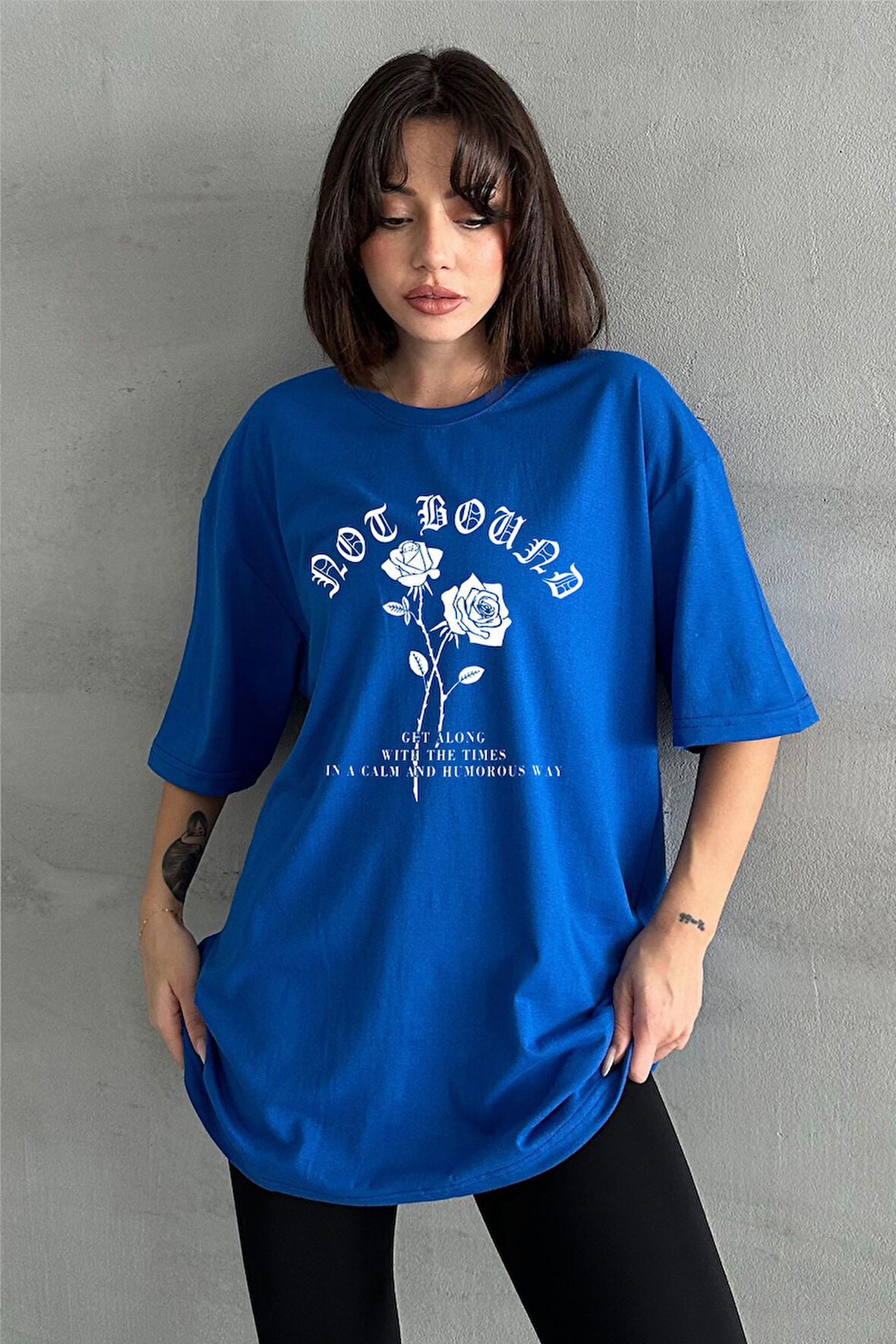 Kadın Not Bound Gül Baskılı Bisiklet Yaka Oversize T-Shirt