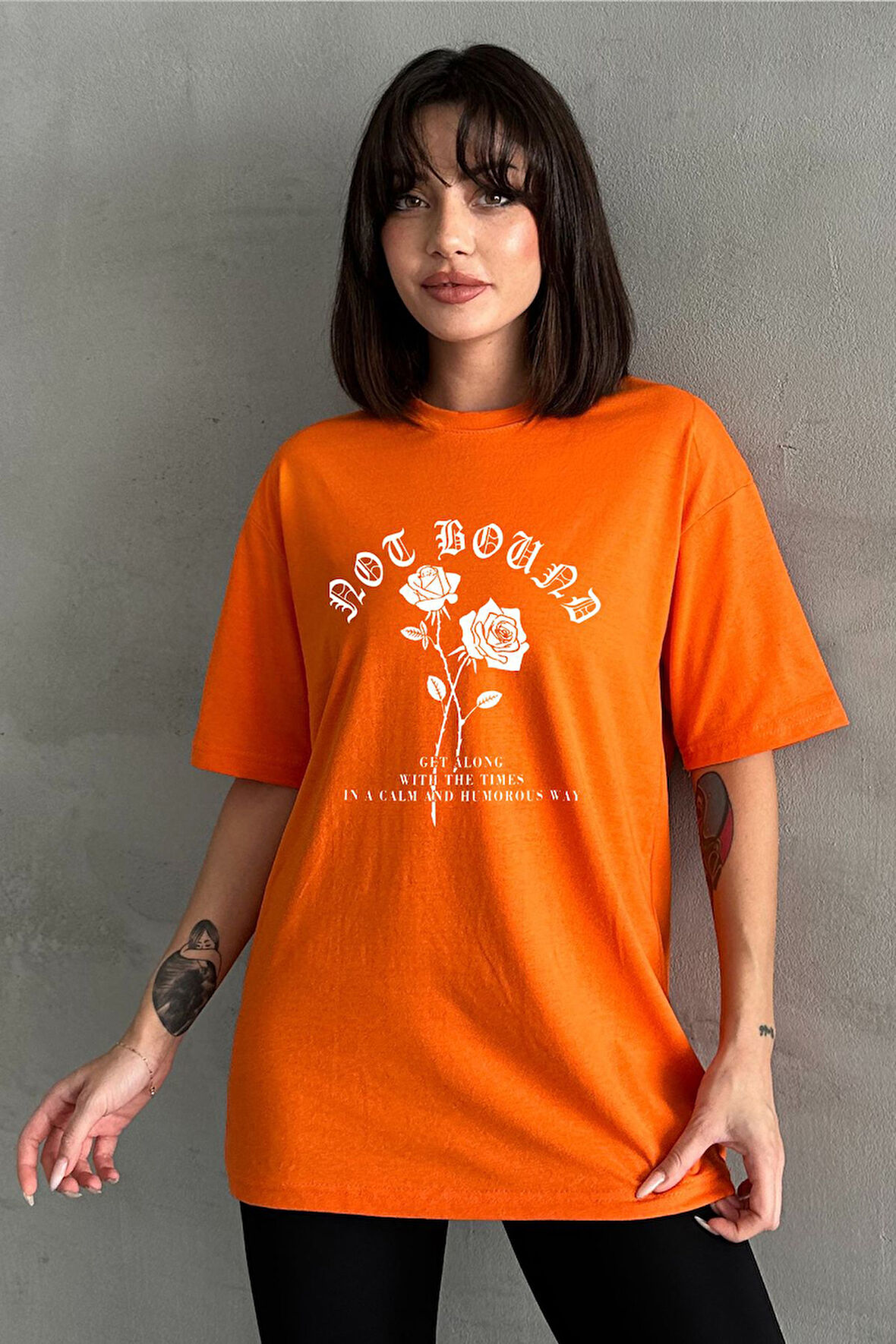 Kadın Not Bound Gül Baskılı Bisiklet Yaka Oversize T-Shirt