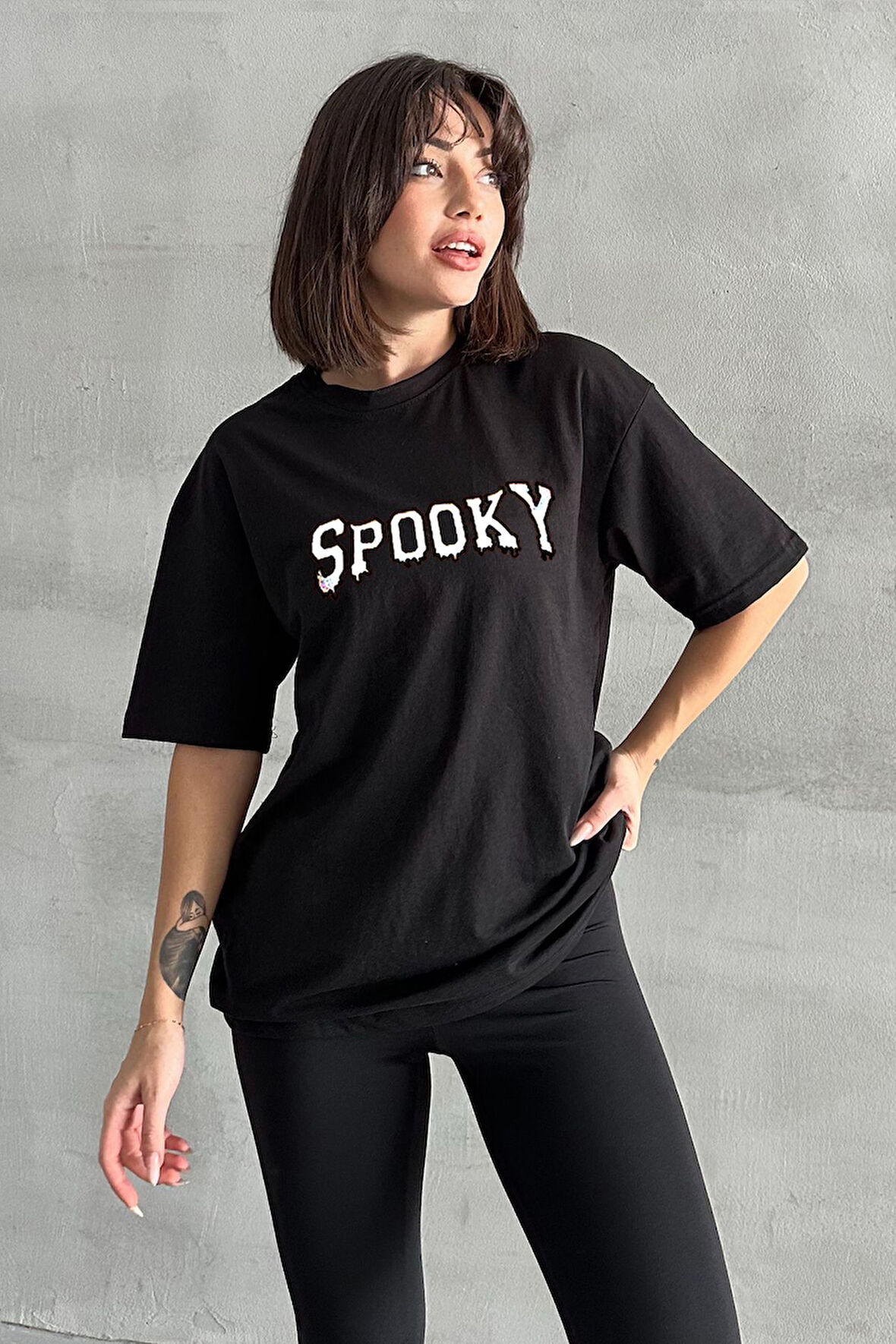 Kadın Spooky Baskılı Bisiklet Yaka Oversize T-Shirt