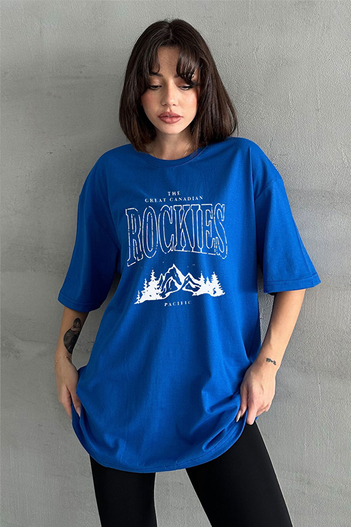 Kadın Rockies Baskılı Bisiklet Yaka Oversize T-Shirt