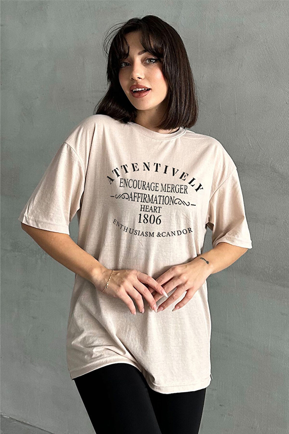 Kadın Attentively Baskılı Bisiklet Yaka Oversize T-Shirt