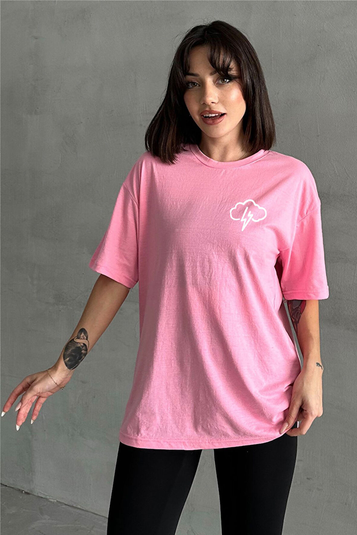 Kadın Küçük Bulut Baskılı Bisiklet Yaka Oversize T-Shirt