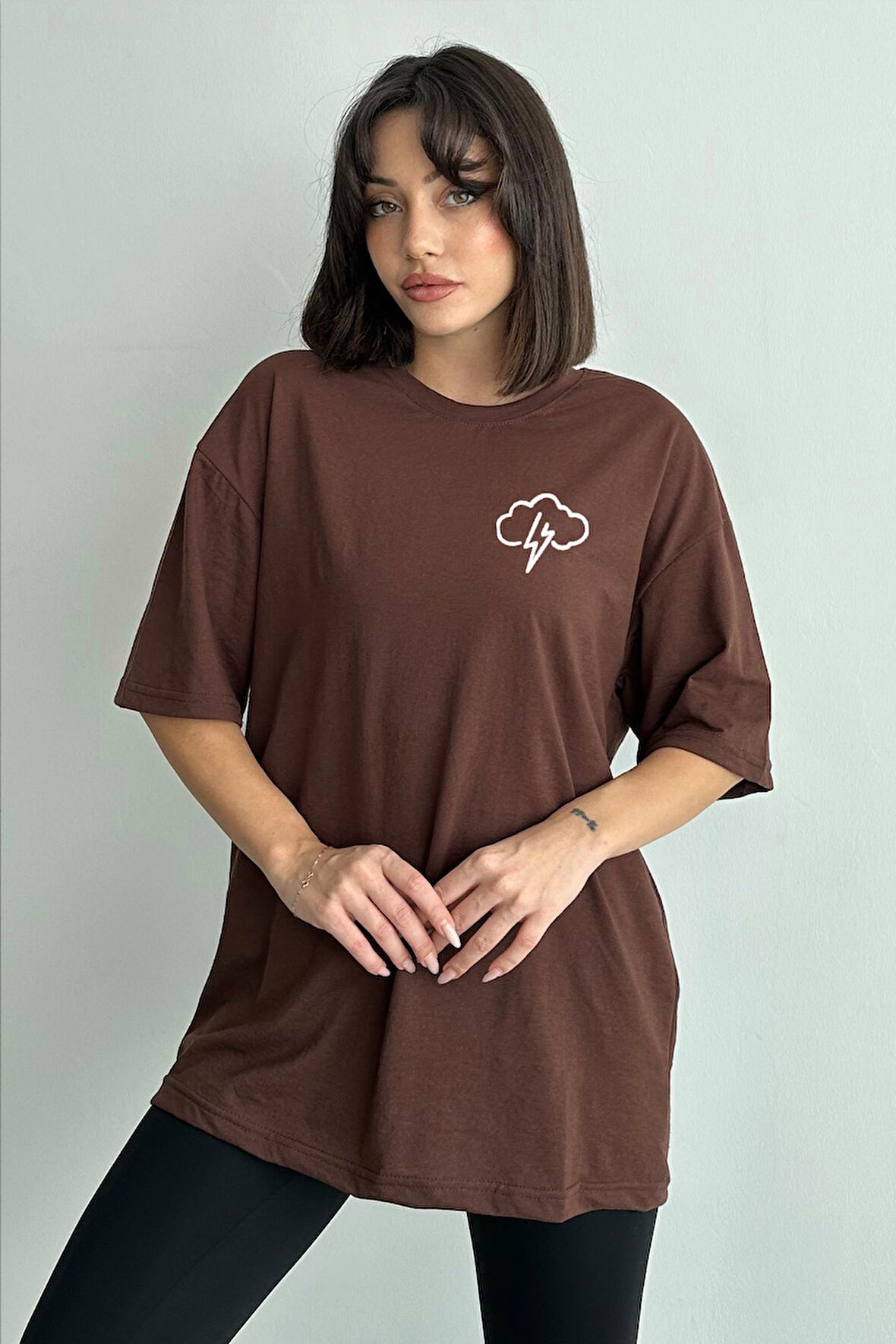 Kadın Küçük Bulut Baskılı Bisiklet Yaka Oversize T-Shirt