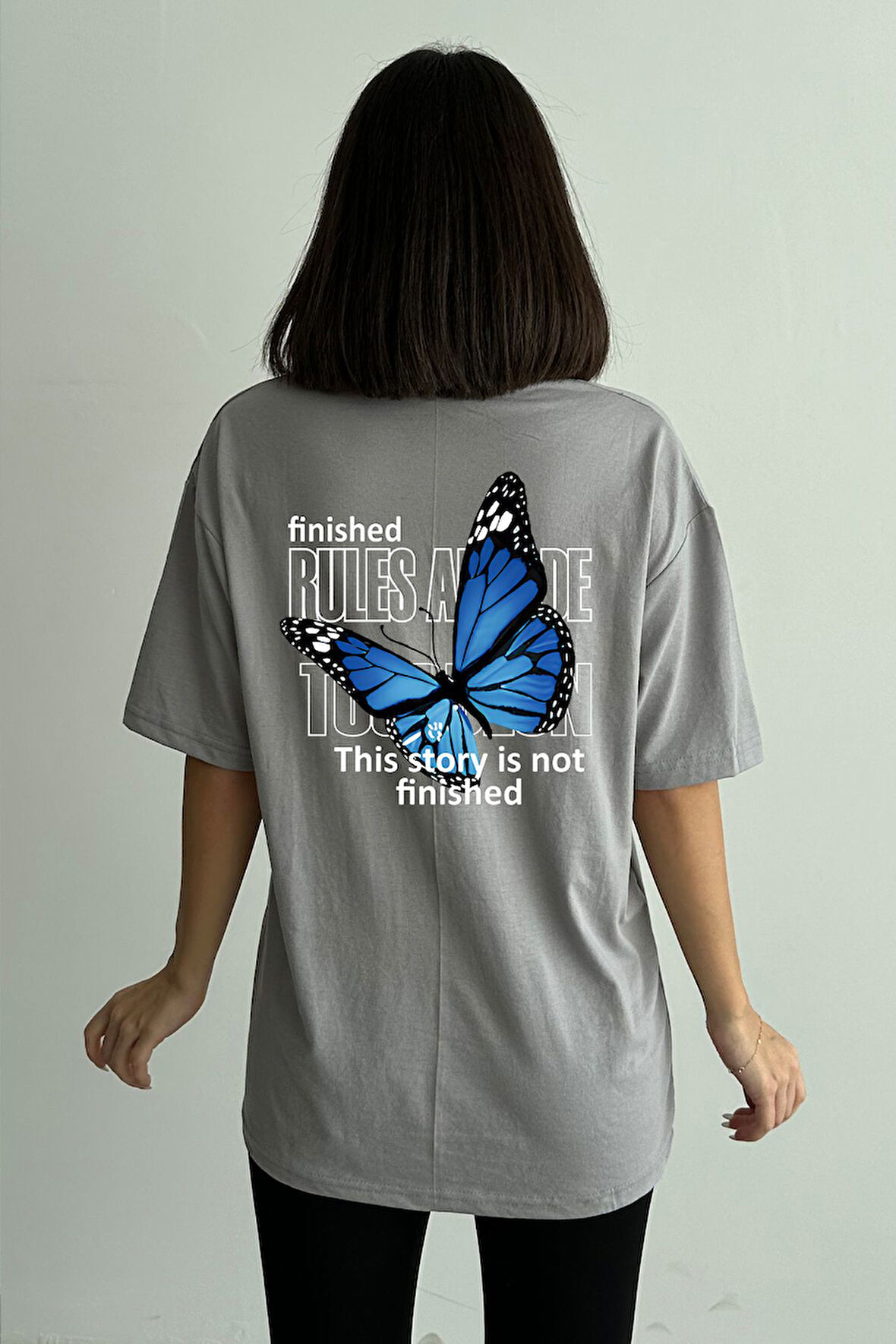 Kadın Büyük Kelebek Baskılı Bisiklet Yaka Oversize T-Shirt