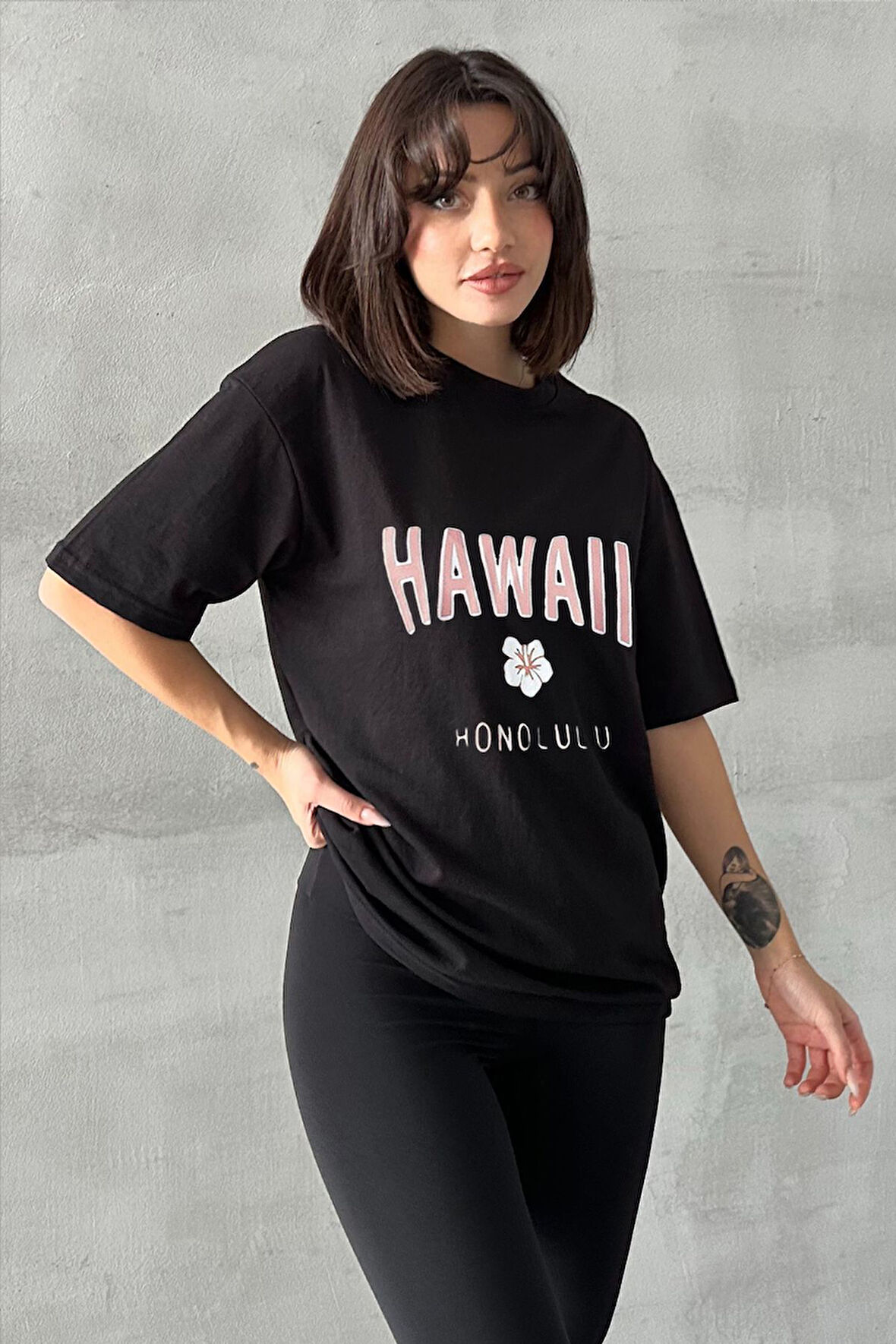 Kadın Hawaii Baskılı Bisiklet Yaka Oversize T-Shirt