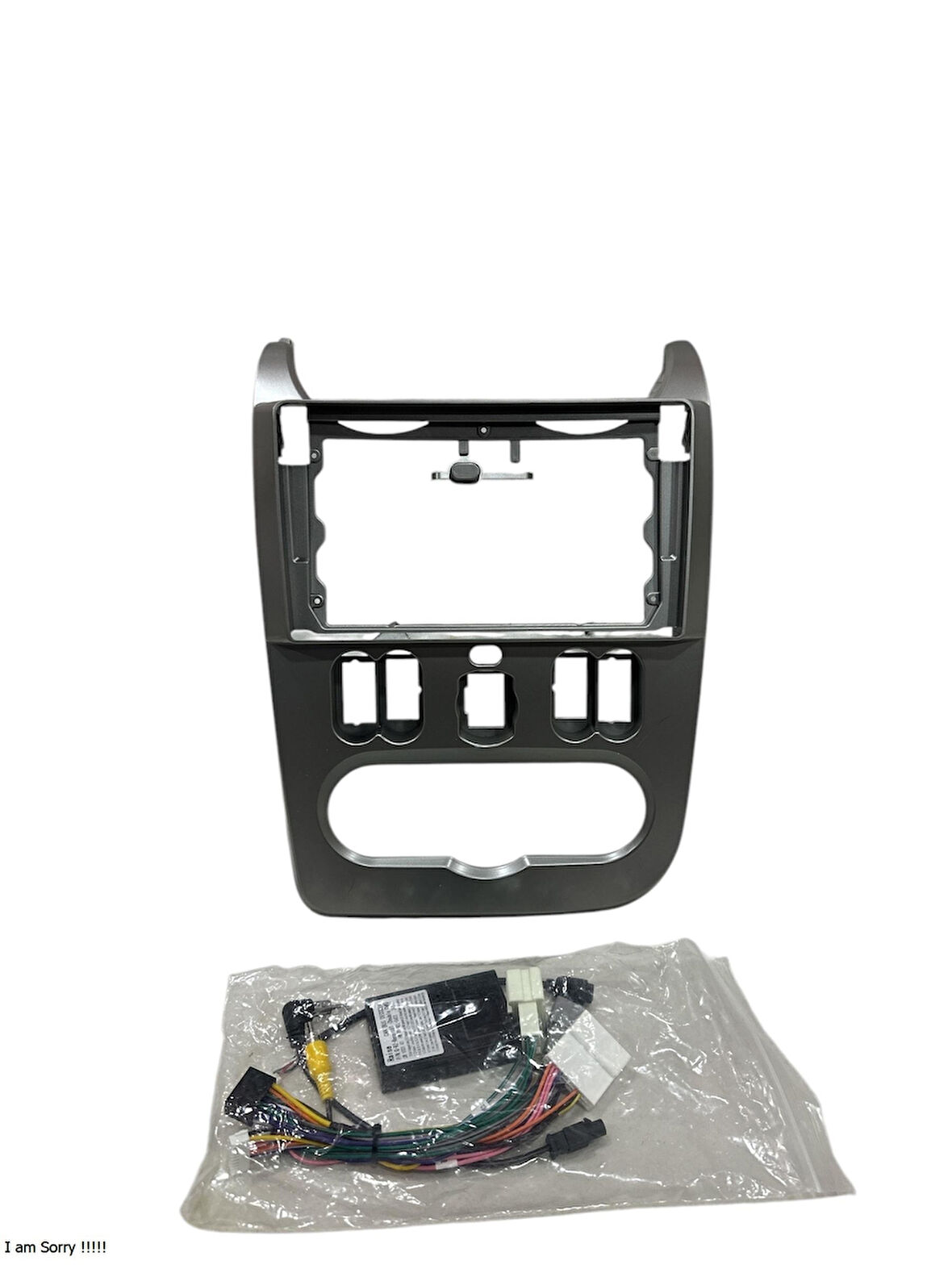 DACİA LOGAN 9'' Multimedya Çerçevesi (Yüksek kalite)