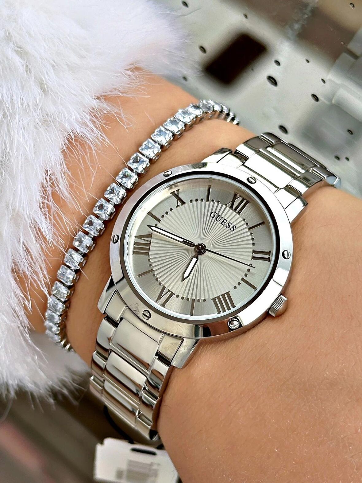 Guess GUGW0404L1 Kadın Kol Saati