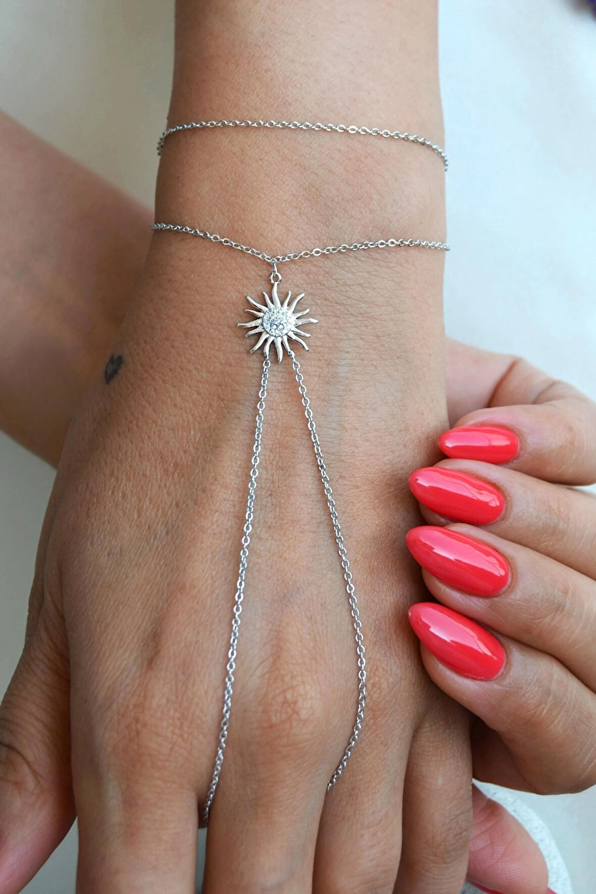 Güneş Figürlü Şahmeran Bileklik Güneş Detaylı