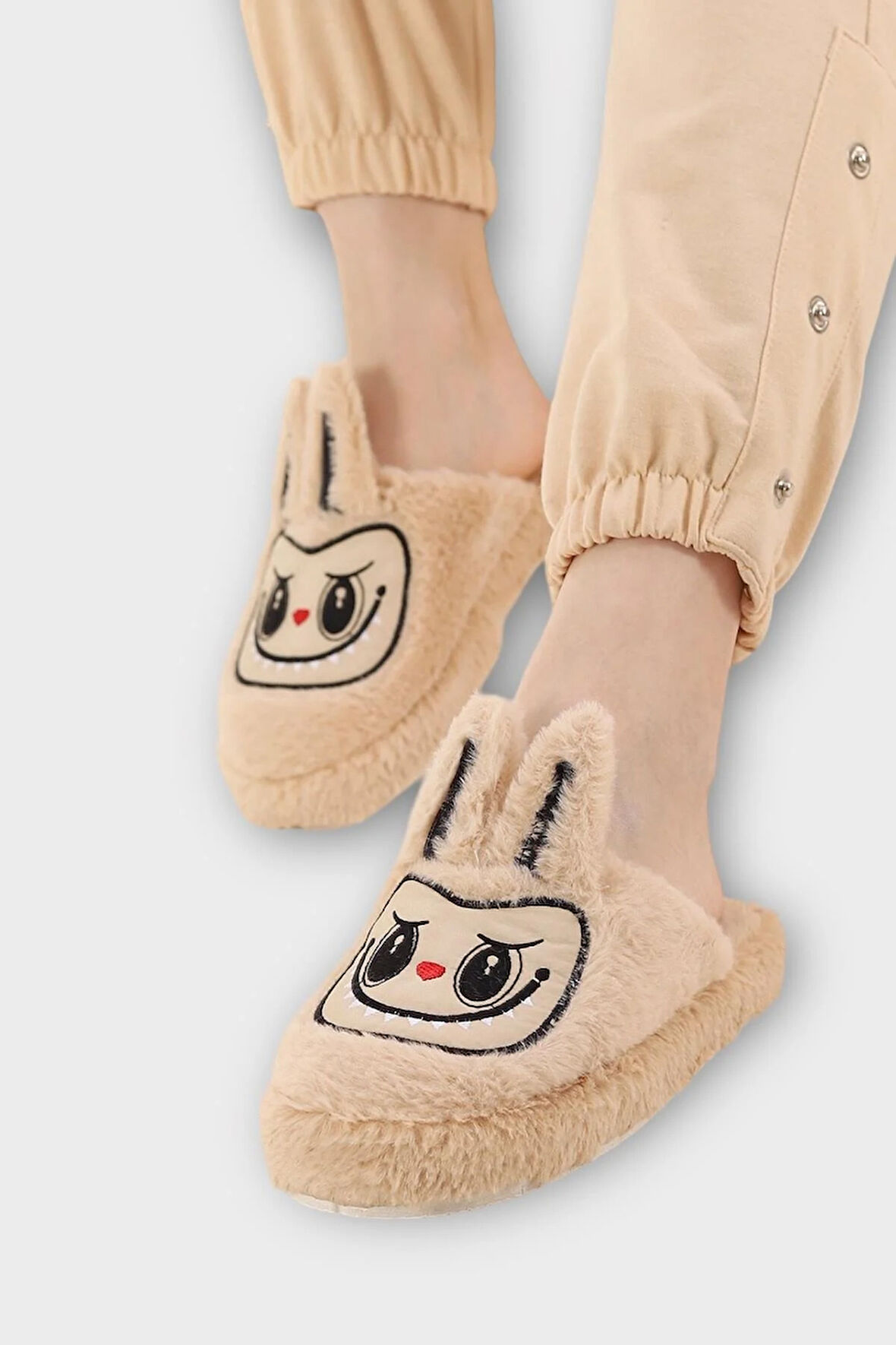Sevimli Tavşan Figürlü Sıcak Tutan Kışlık Kadın Ev Terliği BEJ