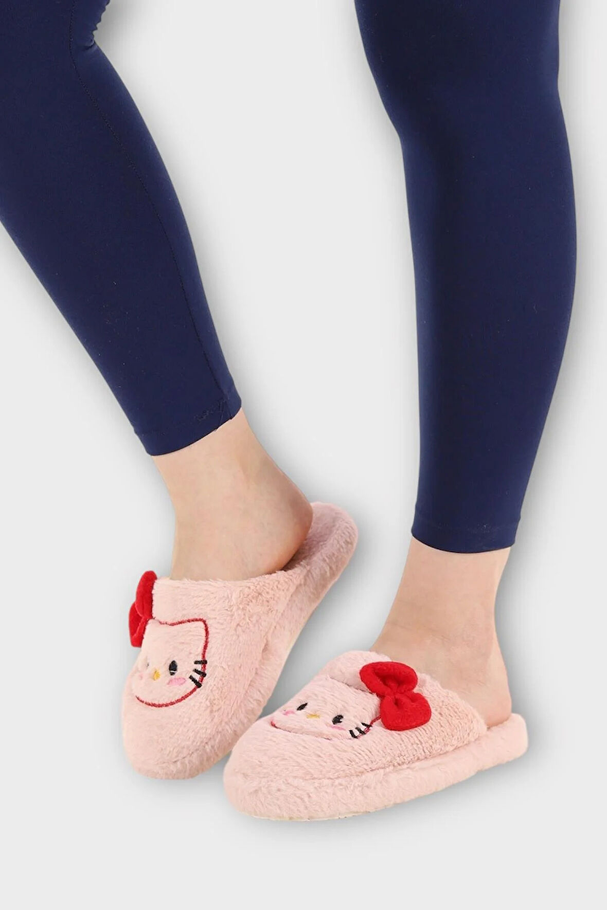 HelloKitty Figürlü Sıcak Tutan Kışlık Kadın Ev Terliği PUDRA-KIRMIZI