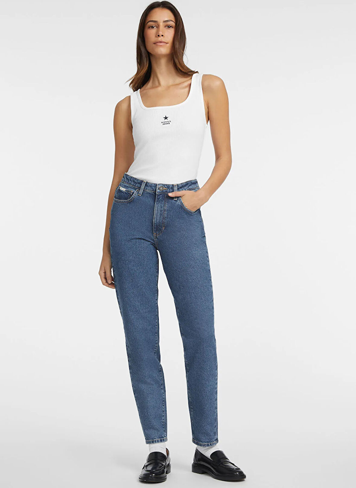 Guess Jeans Kare Yaka Baskılı Beyaz Kadın T-Shirt Guess Jeans Kadın Top