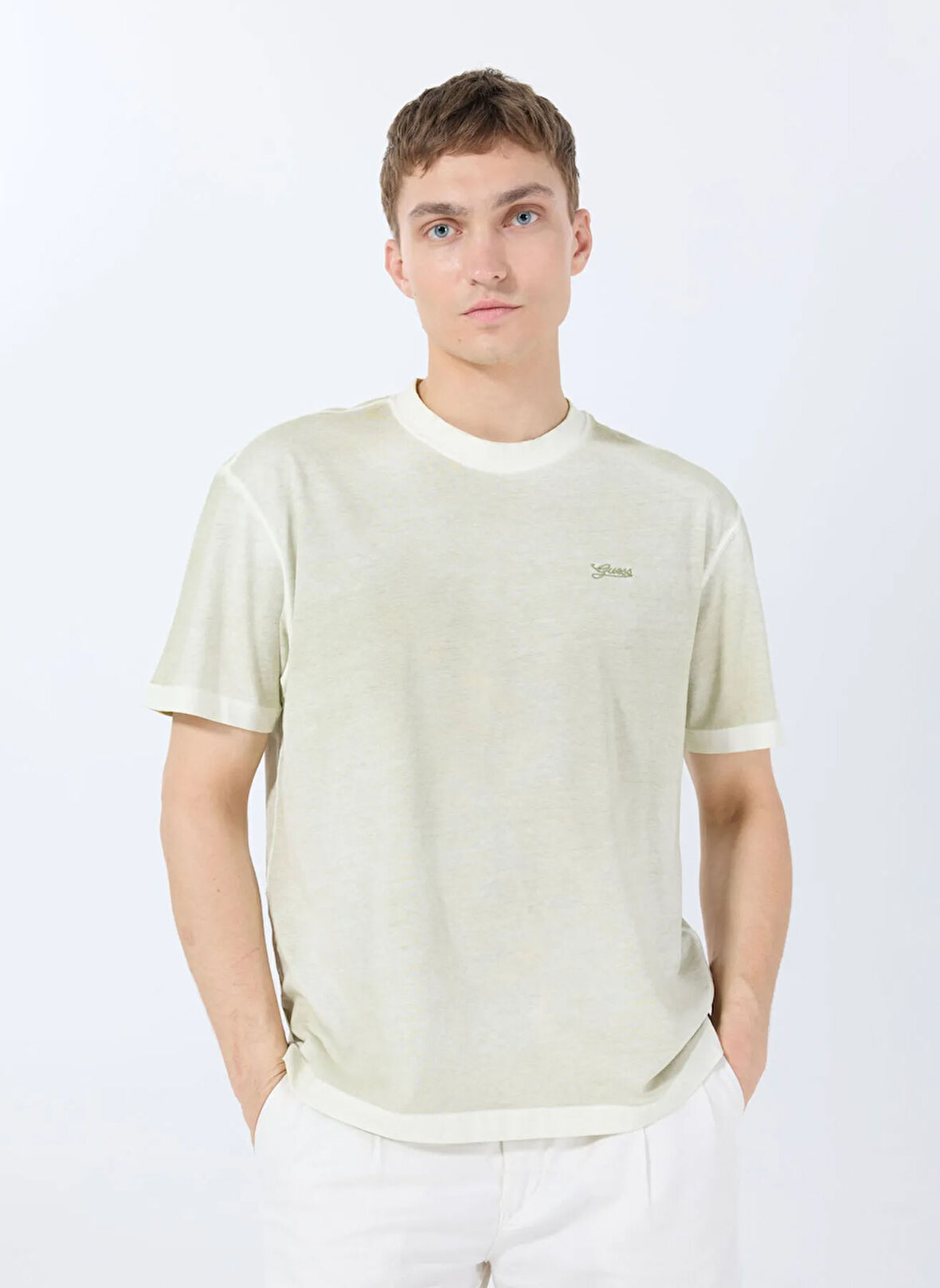 Guess Bisiklet Yaka Desenli Haki Erkek T-Shirt M5GI70I3Z14A82C SS CN INSIDE SPRAY