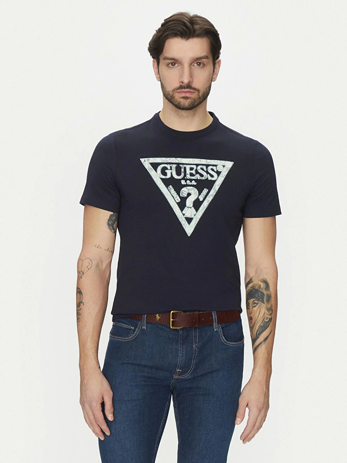 Guess Erkek Lacivert Triangle Logolu Tişört