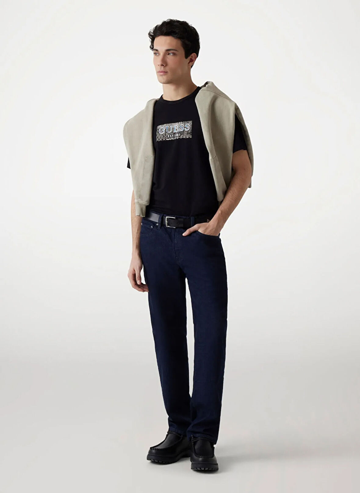 Guess Bisiklet Yaka Desenli Siyah Erkek T-Shirt M5GI19J1314JBLK SS CN GUESS BOX ST