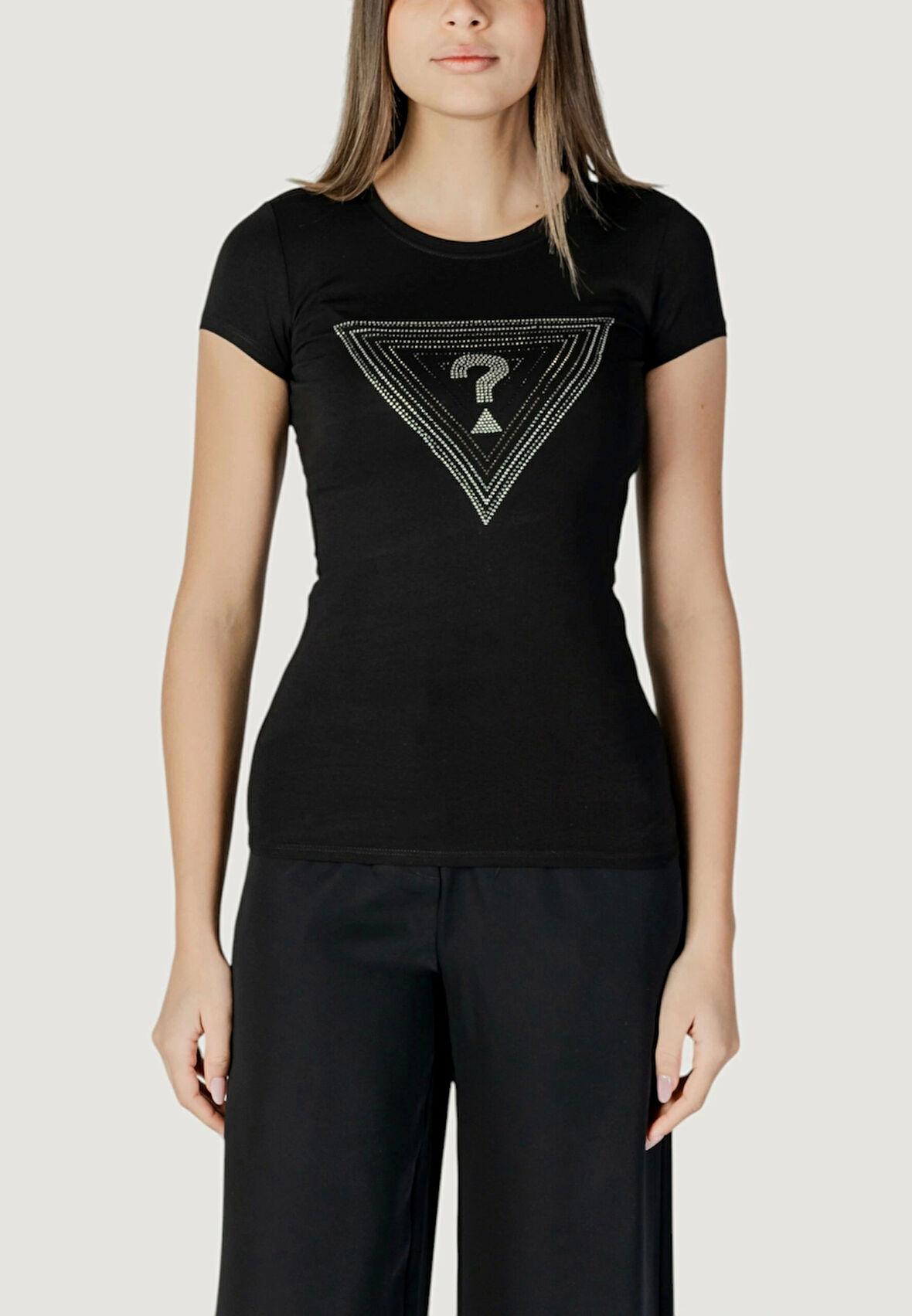 Guess Kadın Siyah Ombré Triangle Logolu Tişört