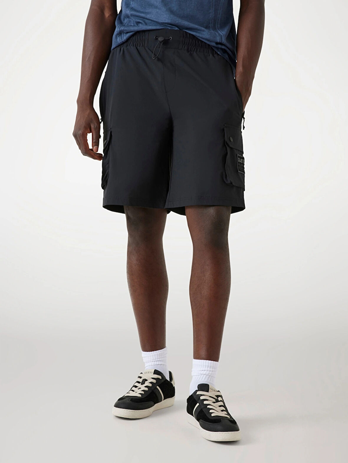 Guess Albino Erkek Siyah Aktif Loose Fit Şort Z5YD00WH2H0-JBLK