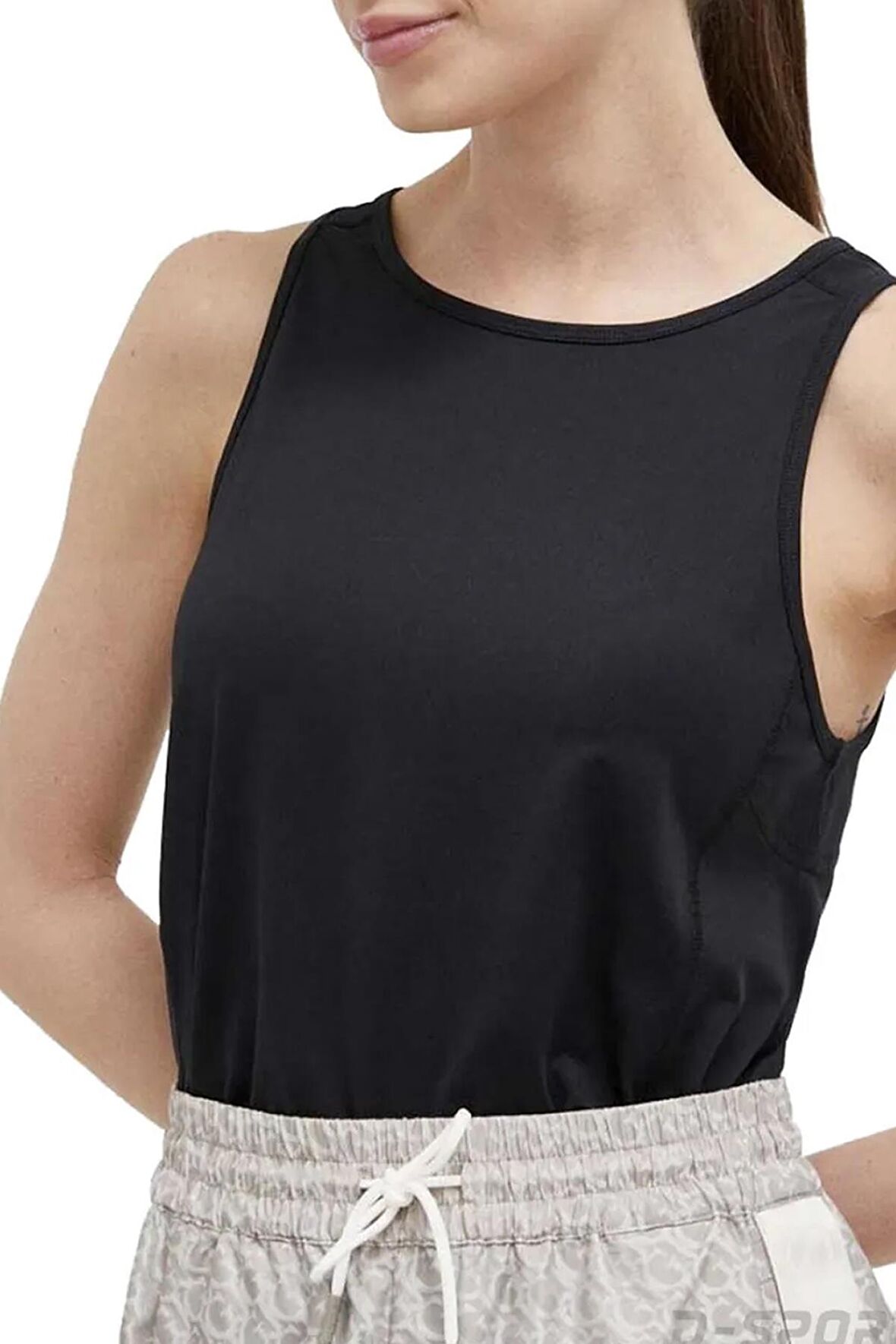 Guess Actıve Kadın Top V3GP15KBOC2