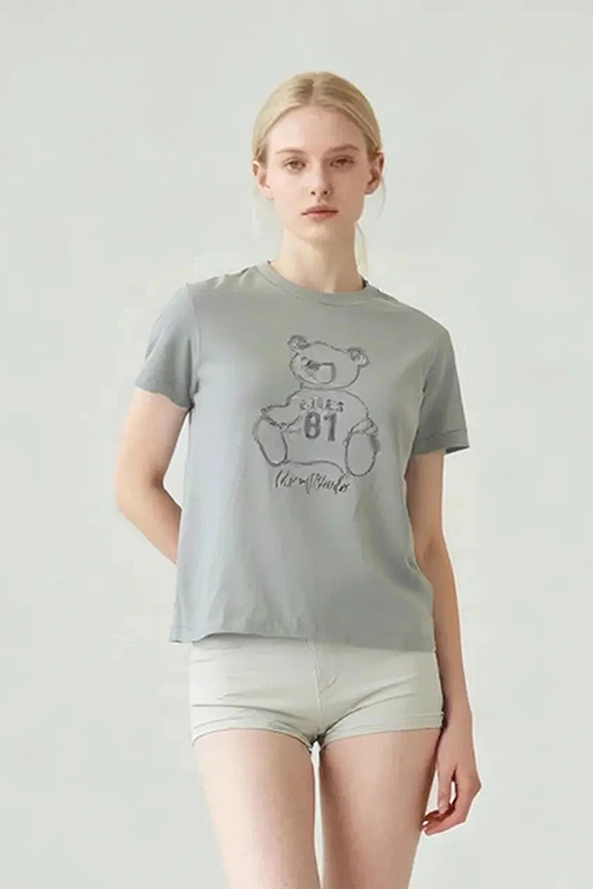 Guess Unique Kadın Çok Renkli Aktif Regular Fit T-Shirt V5BI16K8FQ4-A92C