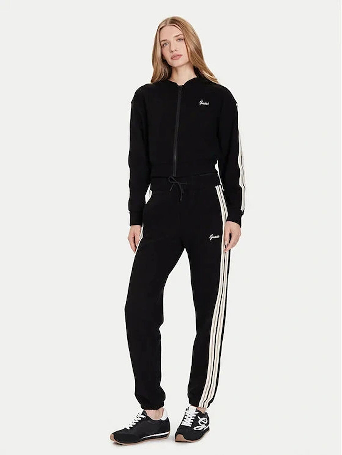 Guess Muriel Kadın Siyah Aktif Yün Karışımlı Sweatshirt V5BQ17KCX52-JBLK