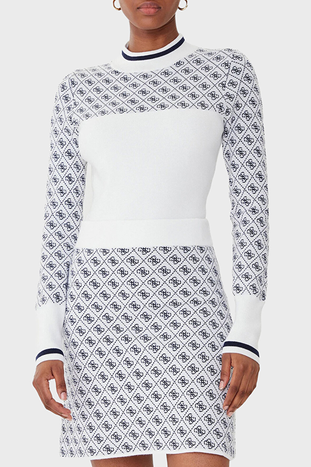 Guess Kadın Kazak W5BR24 Z3JD2 F0YU