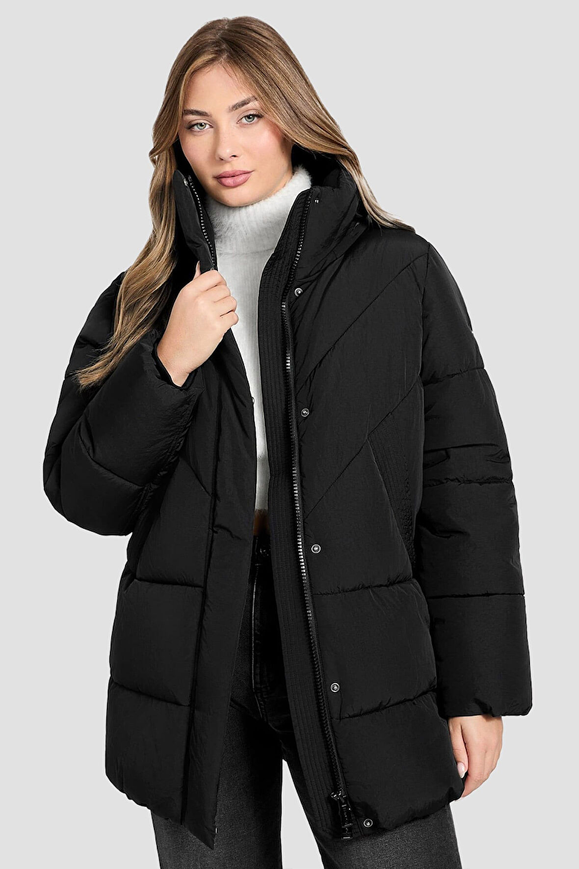 Kadın Eleonor Büzgü Detaylı Kapüşonlu Şişme Mont - Siyah | XS