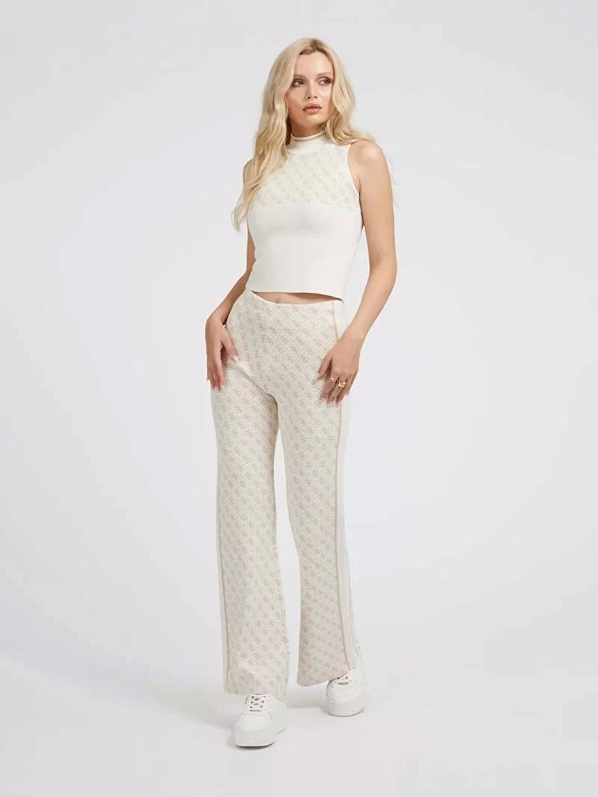 Guess Kadın Lise 4G Logolu Slim Fit Bej Triko
