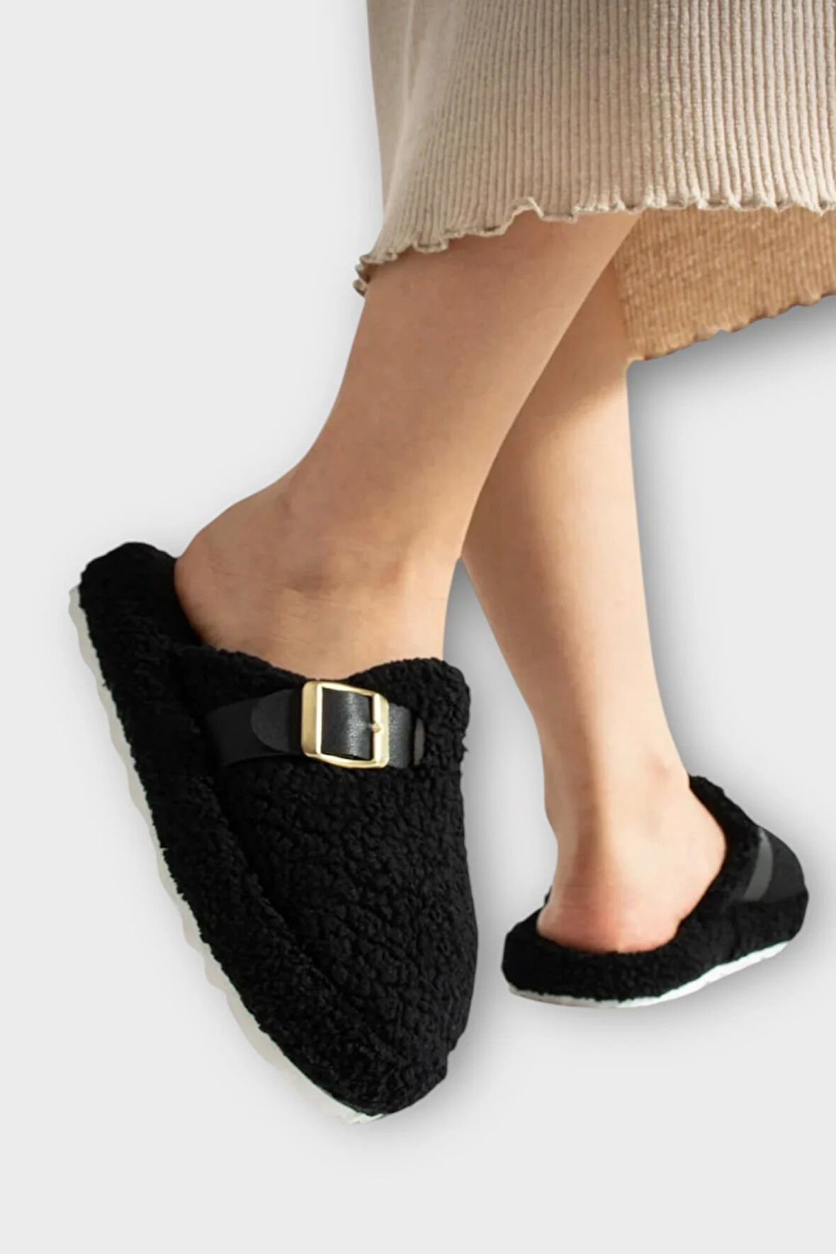 Pofuduk Ses Yapmaz Eva Taban Tokalı Kadın Ev Terliği SİYAH