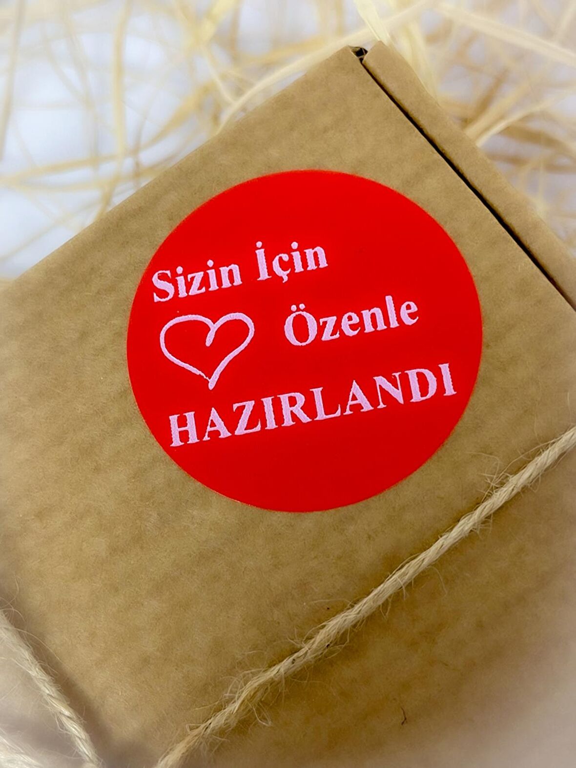 Sizin İçin Özenle Hazırlandı 50 mm Kalpli Kırmızı Yuvarlak Sticker Etiket 100 Adet