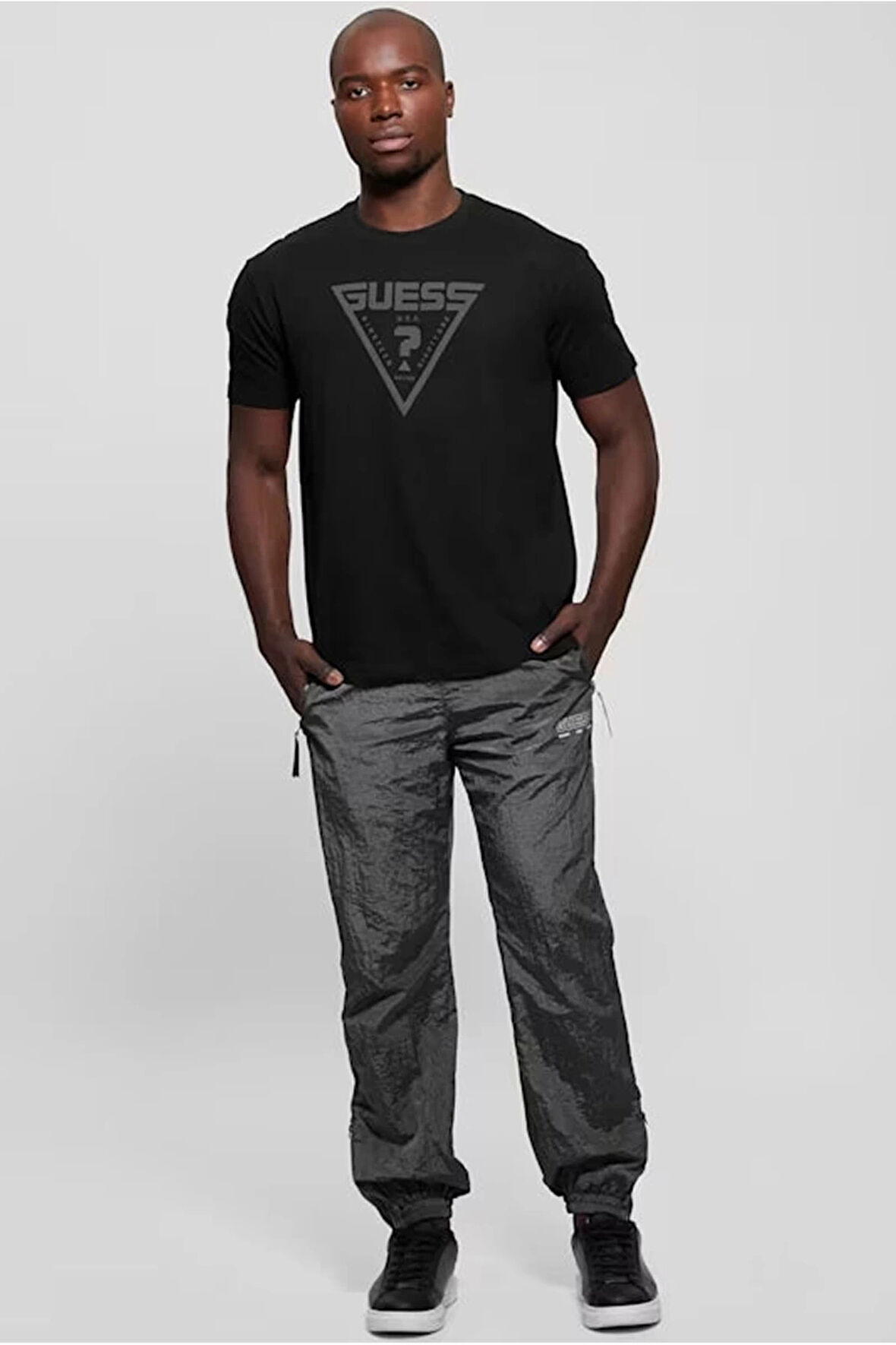 Guess Erkek Siyah  Azha Cn Over  T-Shirt