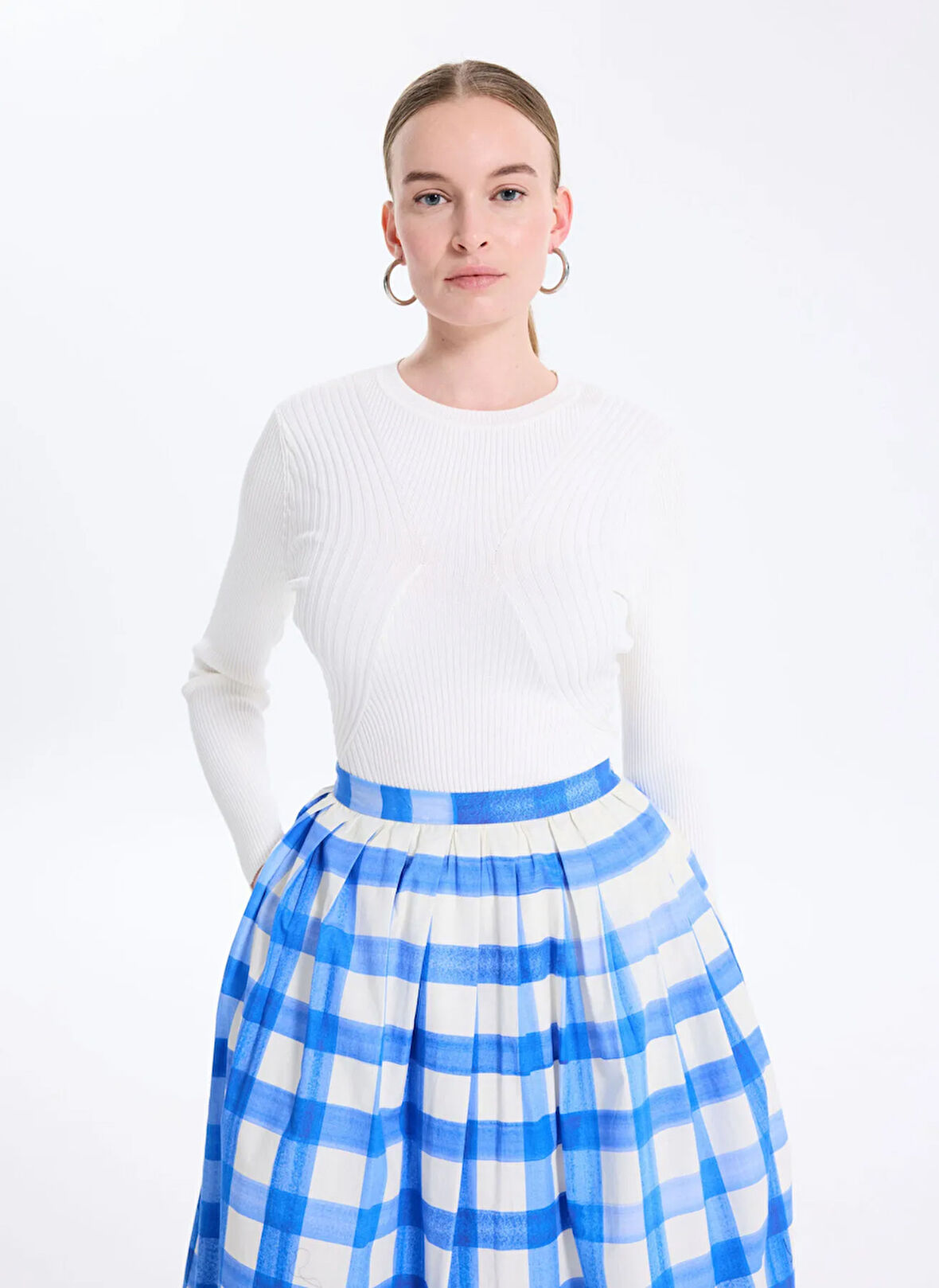 Guess Yuvarlak Yaka Standart Düz Beyaz Kazak Kadın Hanna Kadın Triko