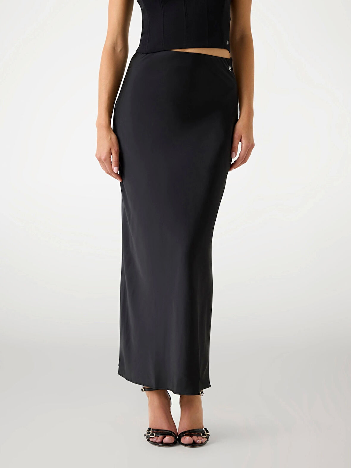 Guess Sibilla Kadın Siyah Kalem Etek W5YD55WF1T2-JBLK