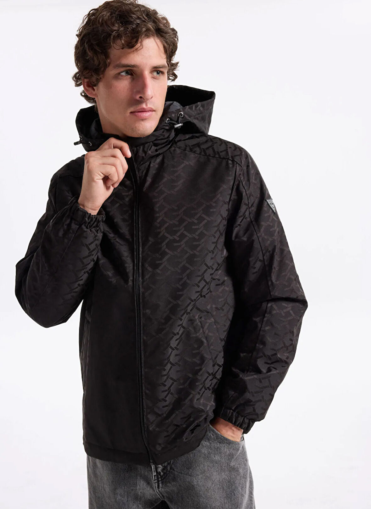 Guess Standart Bej Erkek Ceket M5YL14WHEW2-FJ5M Monogram Erkek Rüz