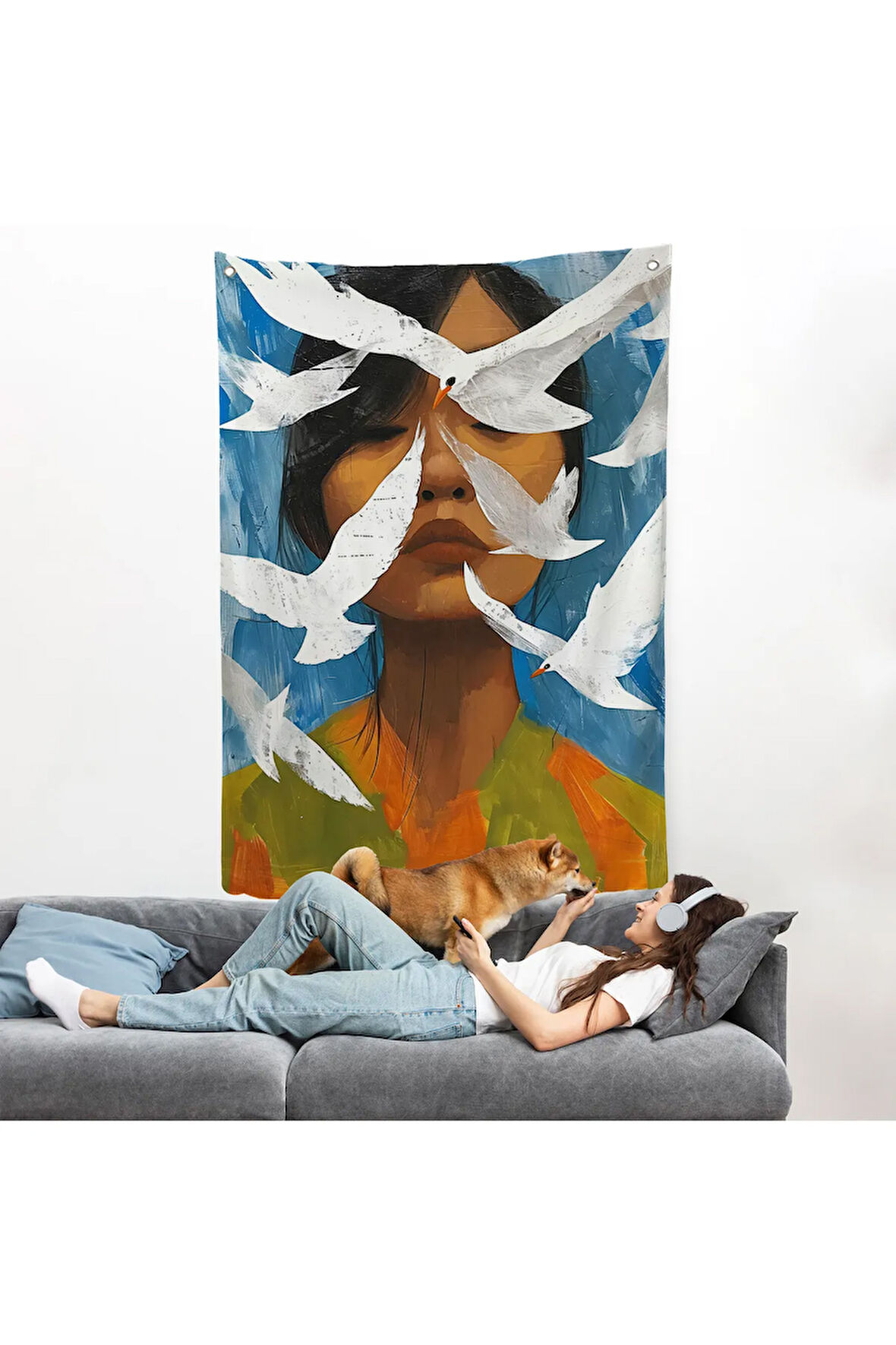 Beyaz Kuşlar ve Asyalı Kadın Duvar Örtüsü-7630