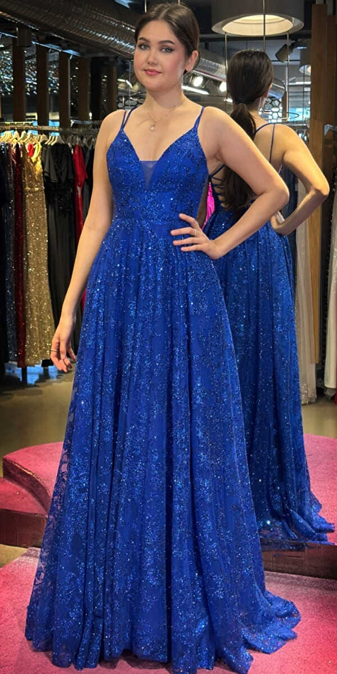 Saks  İp Askılı  Sırt Dekolteli  Kloş Etekli Simli Uzun Abiye Elbise 7635