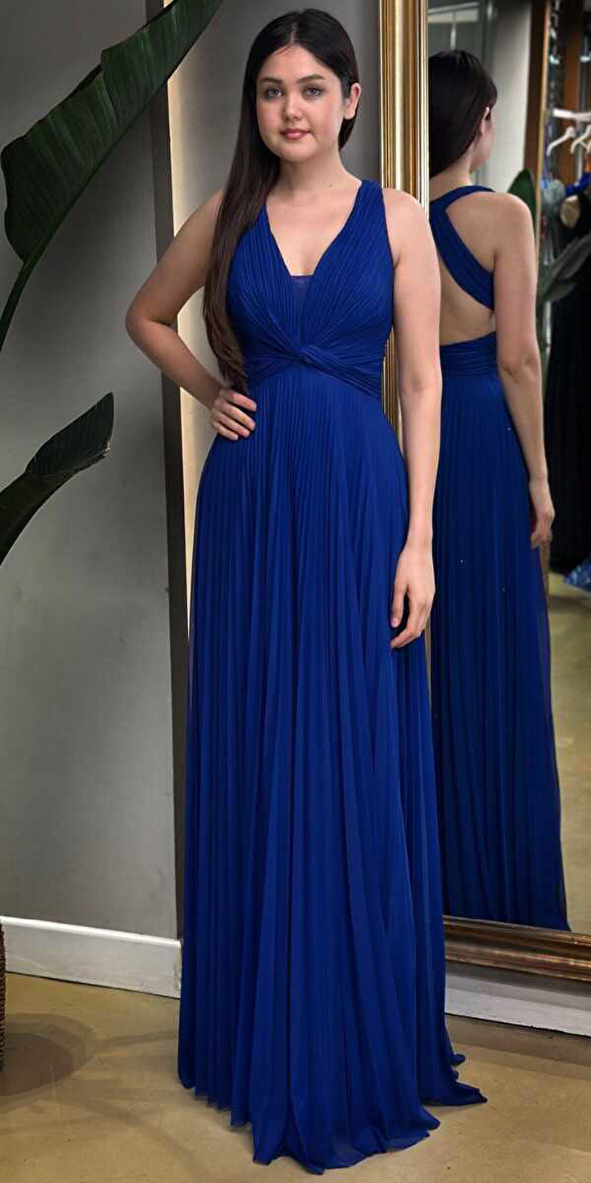 Saks Kalın Askı  Sırt Dekolteli  Kloş Etekli Şiifon Tül Uzun Abiye Elbise 7645