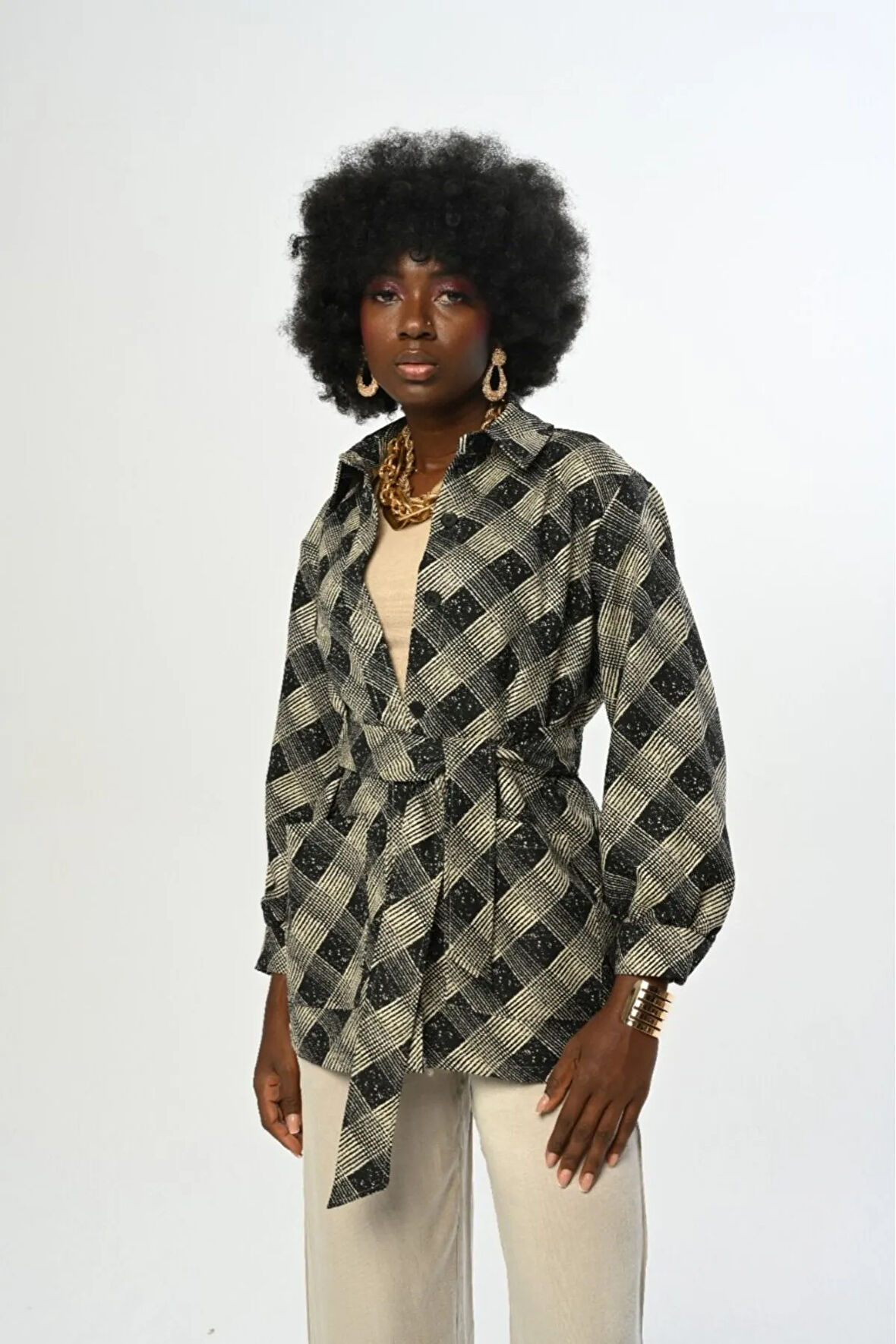 KADIN ÇİFT CEPLİ KUŞAKLI DESENLİ GÖMLEK