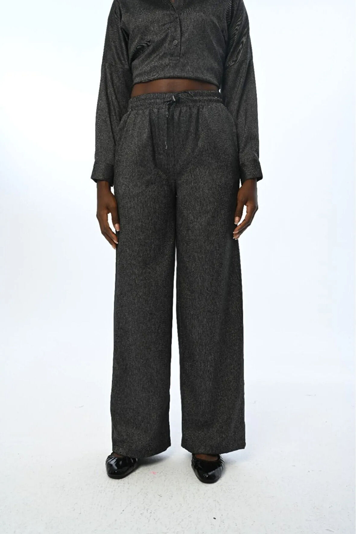 KADIN BELİ LASTİKLİ BOL PAÇA DÜZ RENK PANTOLON