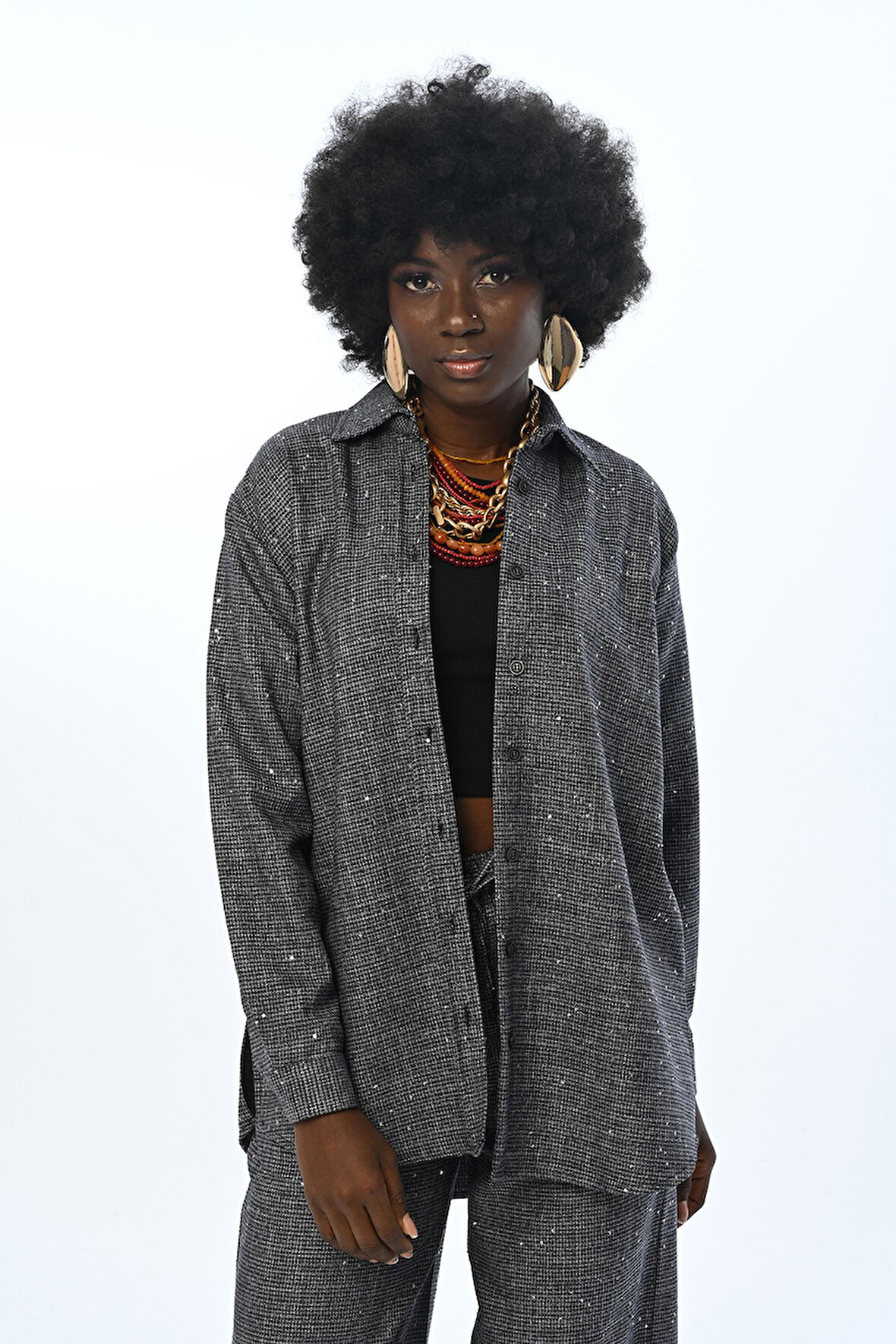 KADIN PUL İŞLEMELİ OVERSİZE KESİM GÖMLEK