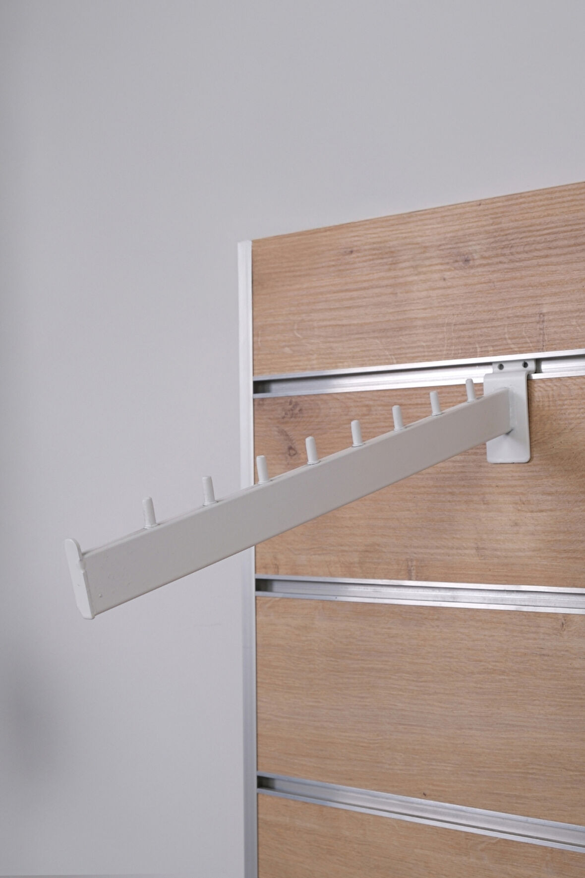 Kanallı Panoya Eğri Beyaz Baston