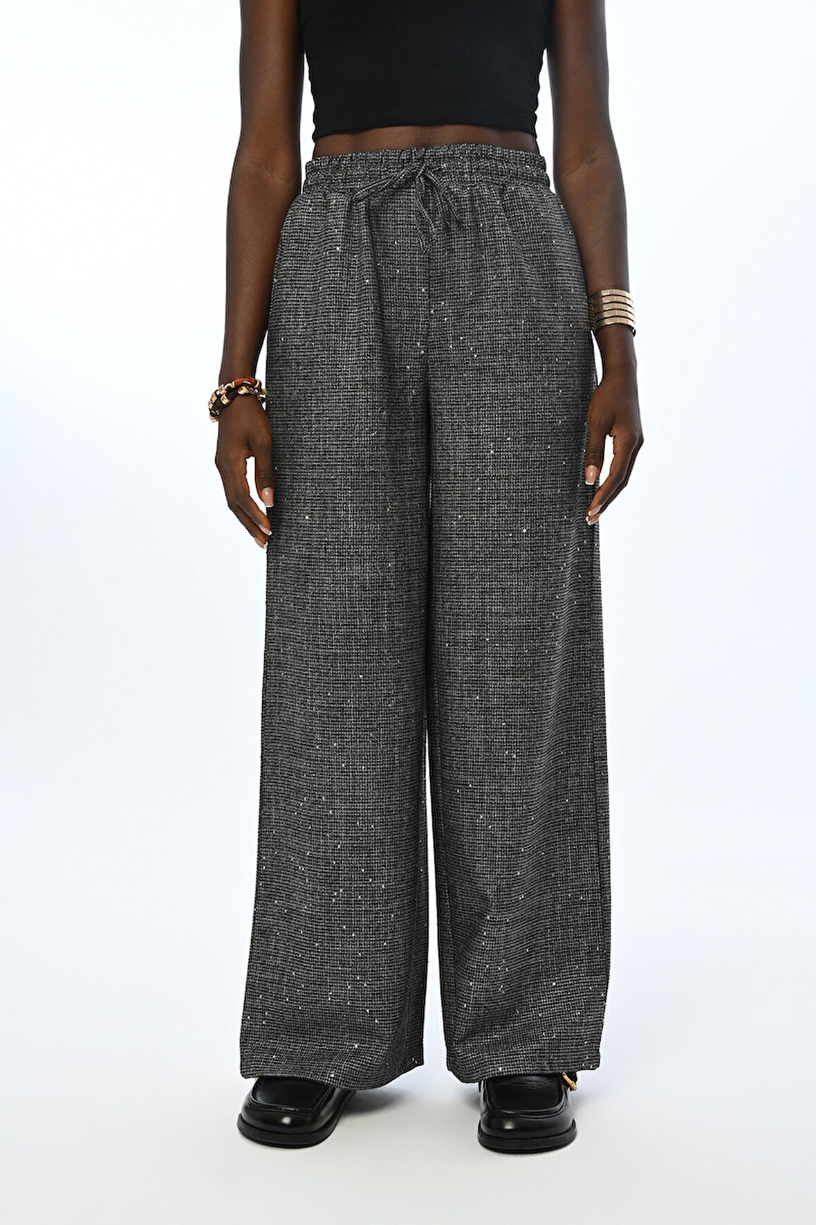 KADIN BELİ LASTİKLİ BOL PAÇA PUL İŞLEMELİ PANTOLON