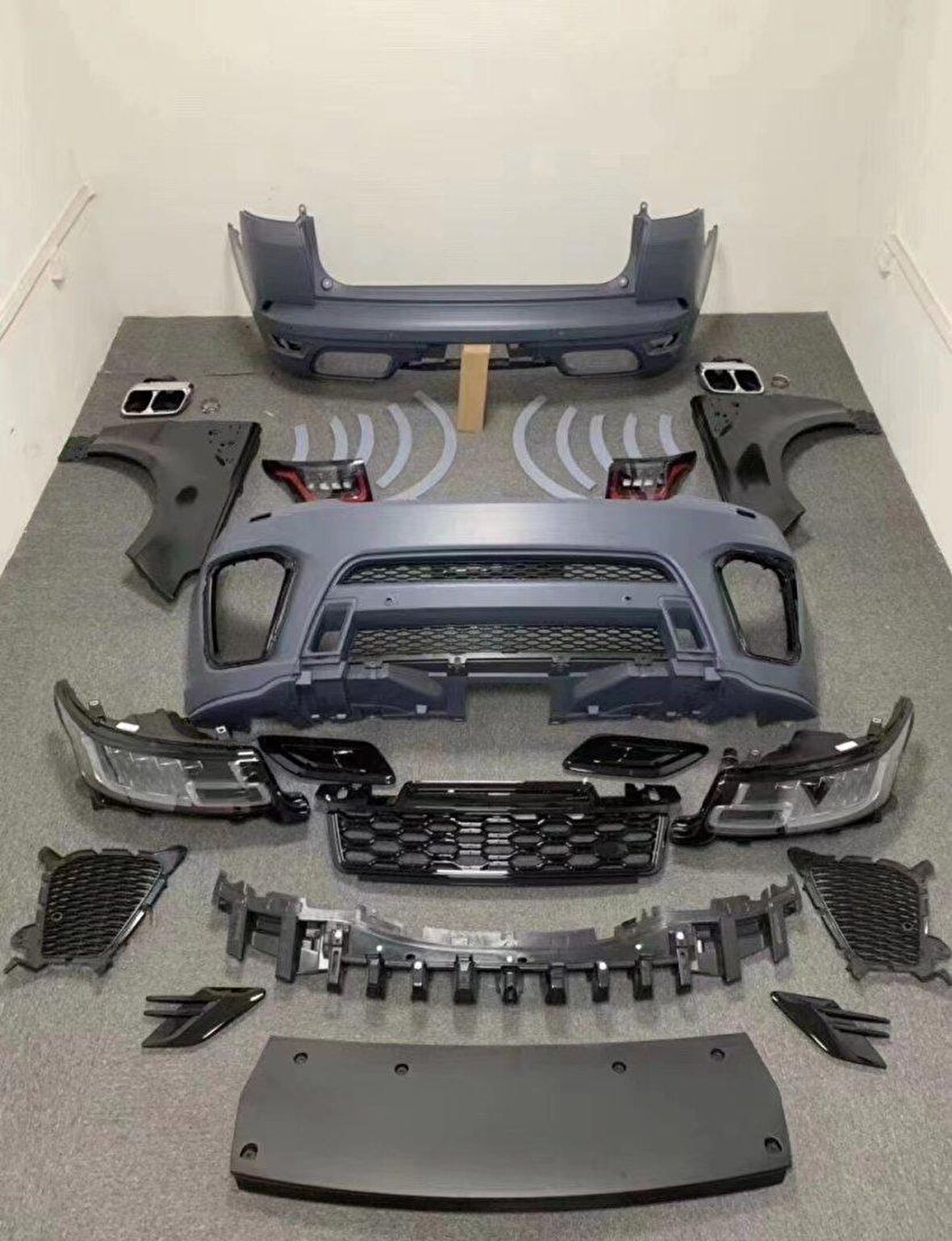 Lr range rover sport 2018 svr dönüşüm body kit seti 2014 / 2017