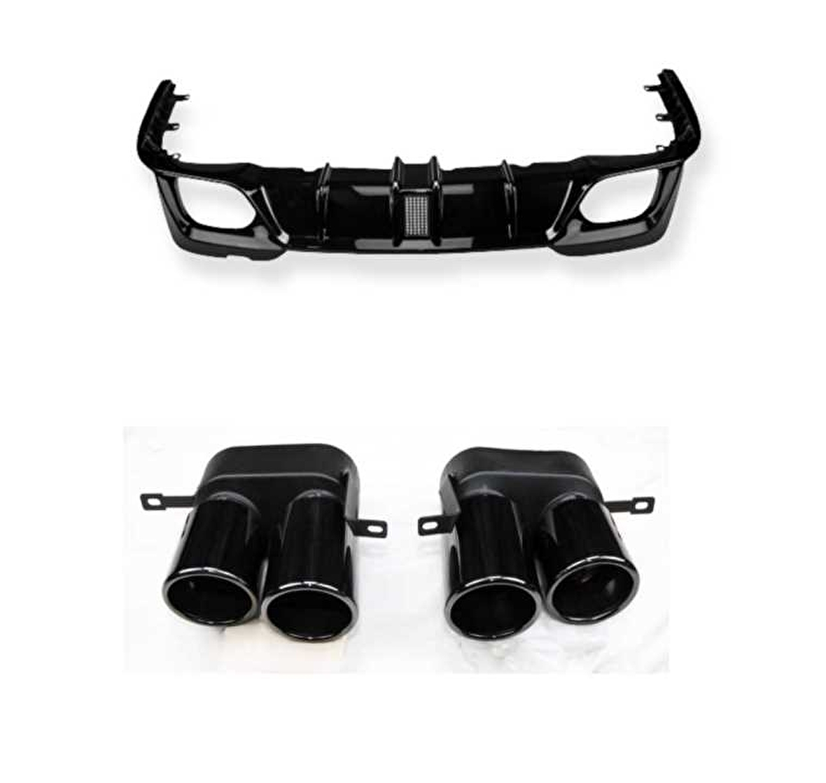 Bmw g20 m3 gts arka difüzör seti çakar ve egzoz 2019+