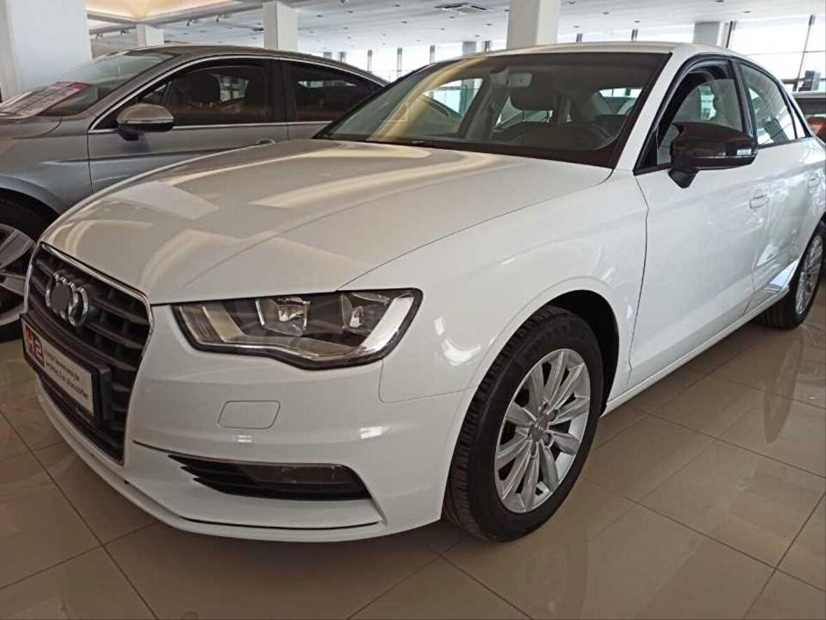 Audi a3 8v ayna kapağı yarasa siyah boyalı 2013 / 2019