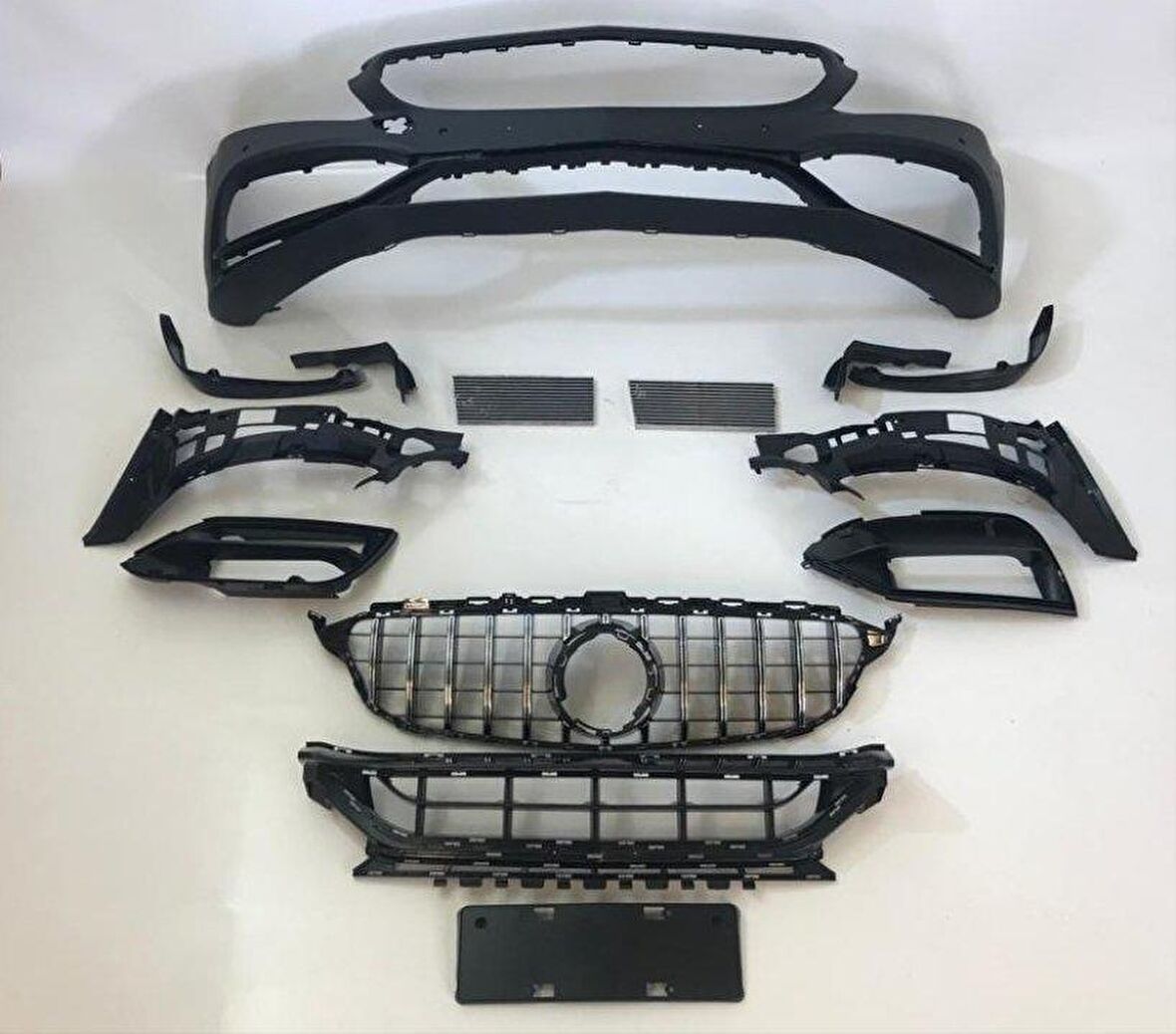 MERCEDES W205 2014-2018 C63 ÖN TAMPON & PANJUR SETI (Siyah Trimler)