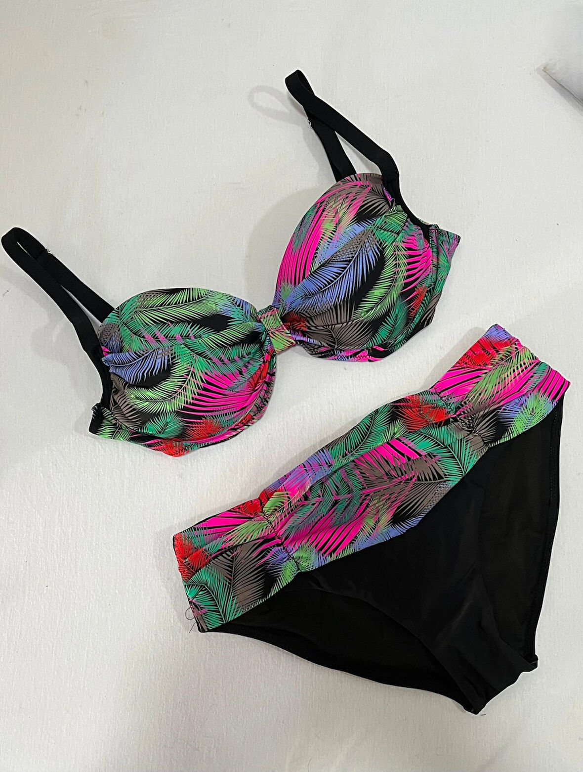 Kadın Siyah Çok Renk Desenli  Astarlı Büyük Beden Bikini Takımı HZL25S-LC06